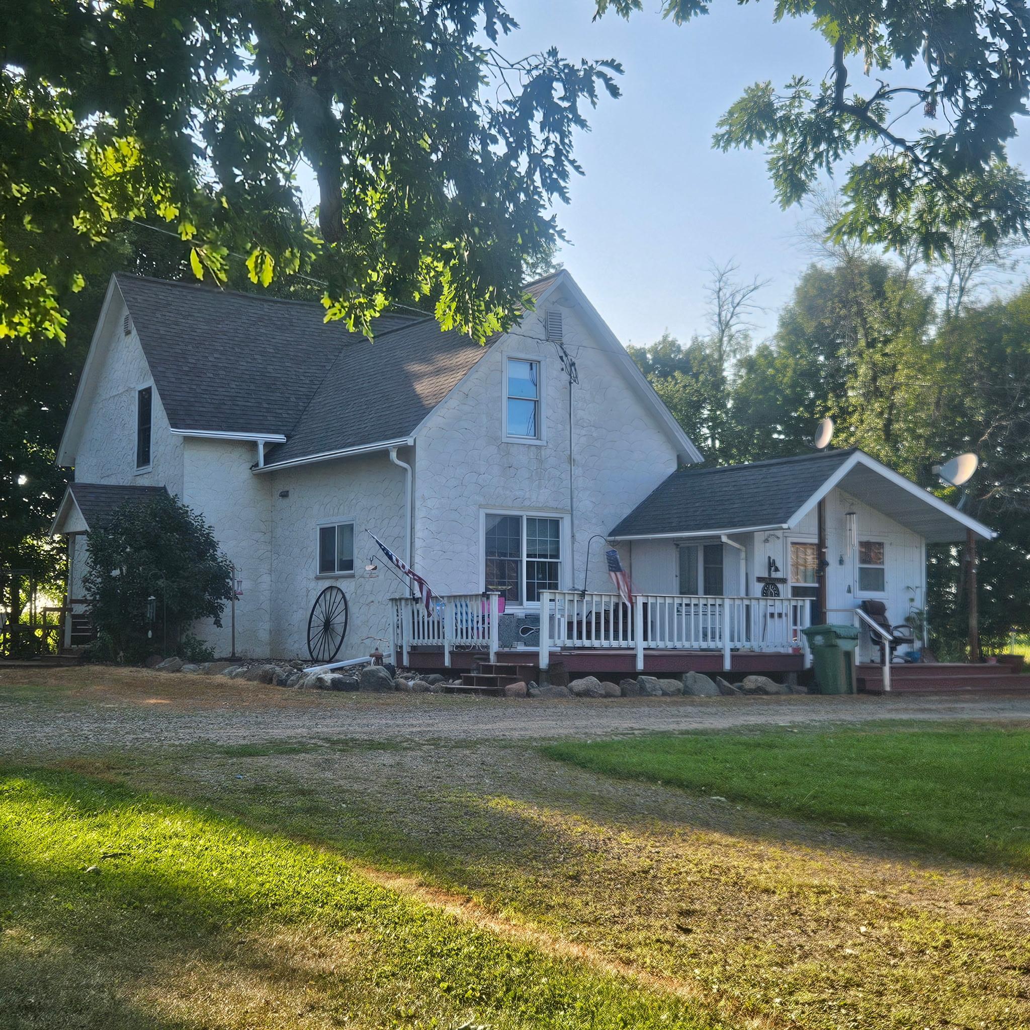 1835 150th Avenue Property Photo 1