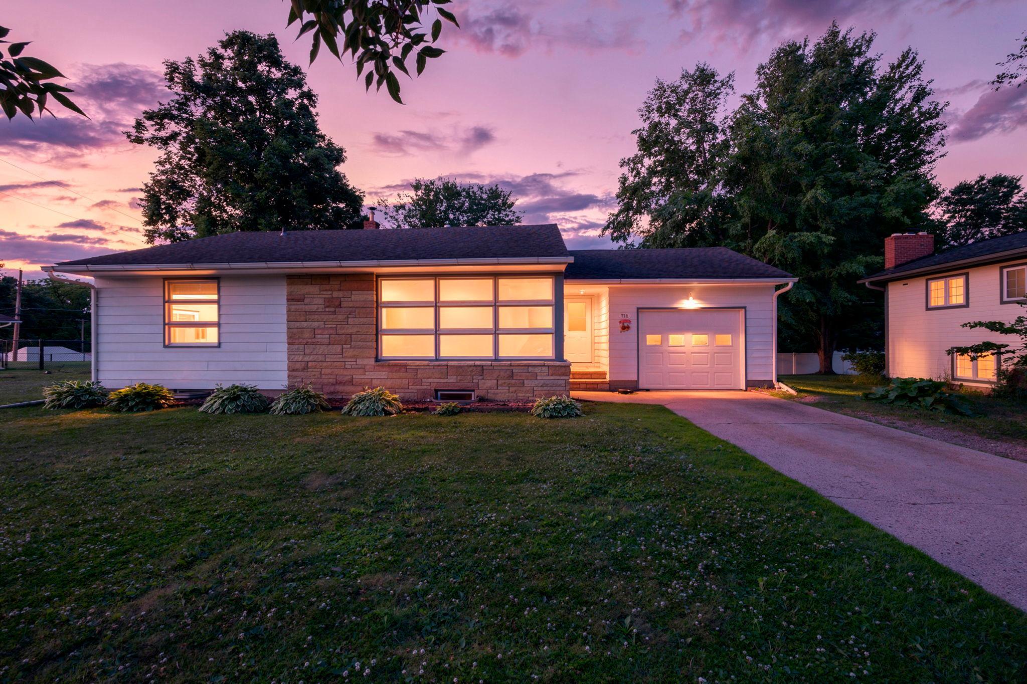 711 Elm Avenue Property Photo 1