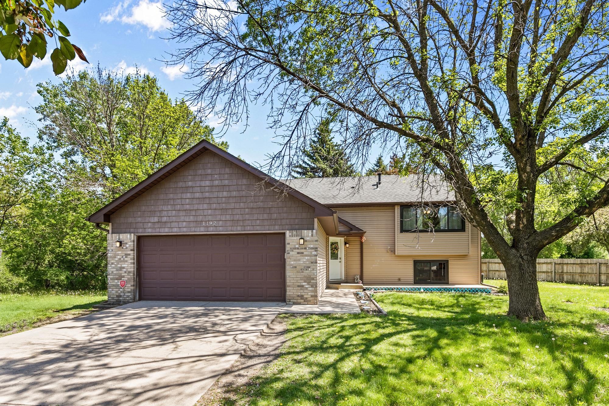 1192 97th Lane Ne Property Photo 1