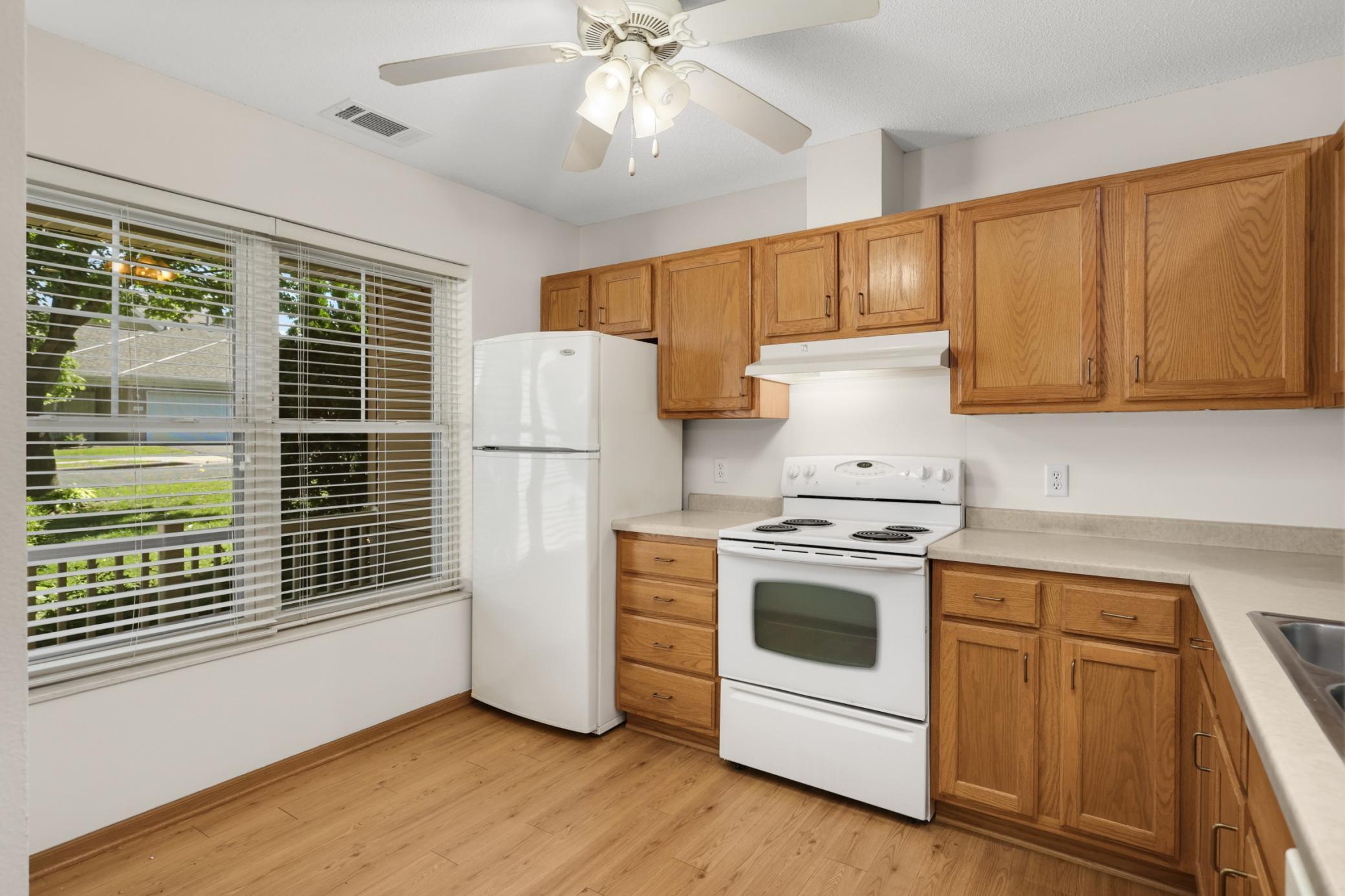 909 Bahls Drive Property Photo 4