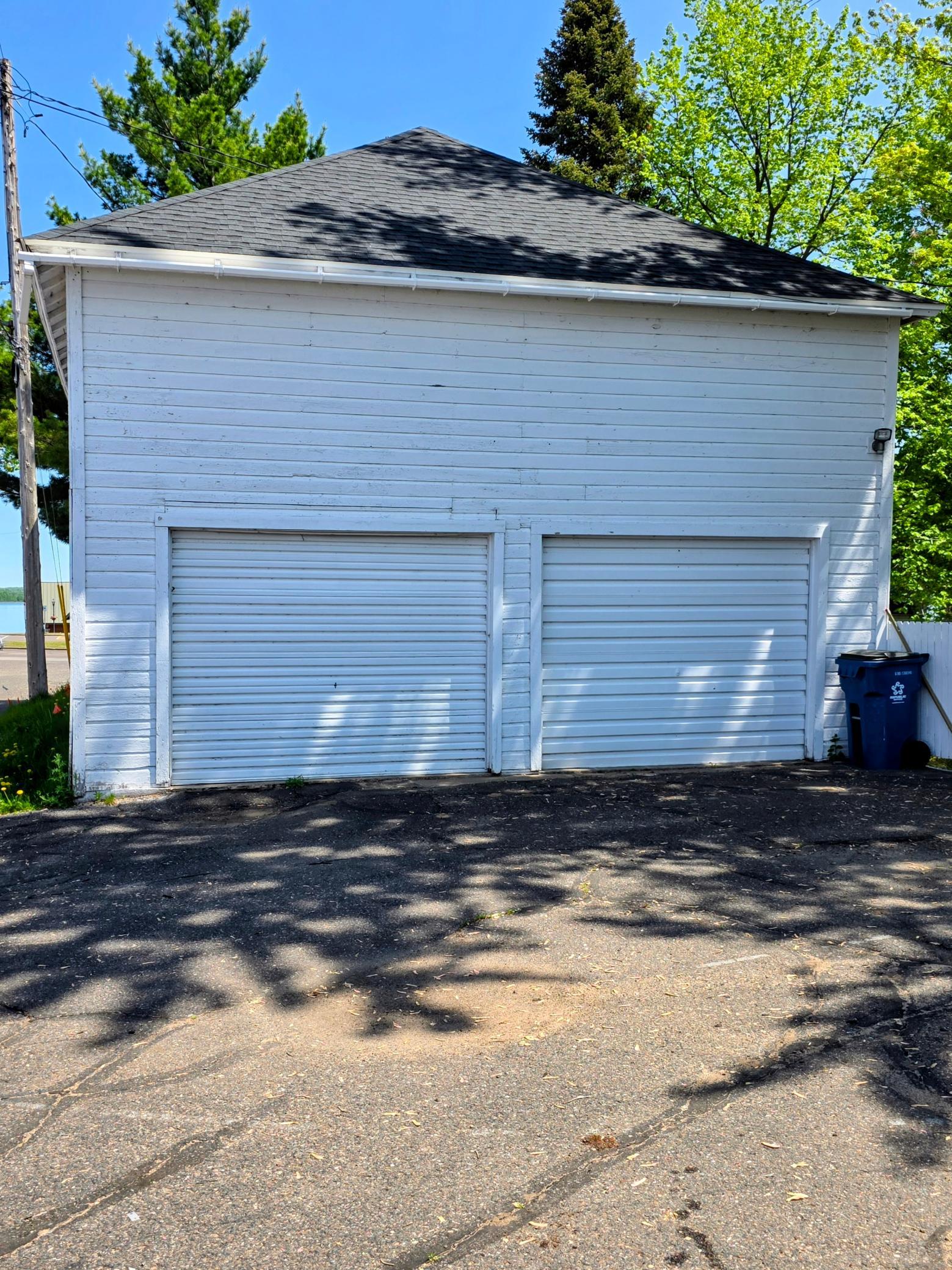 9 4th Avenue Property Photo 7