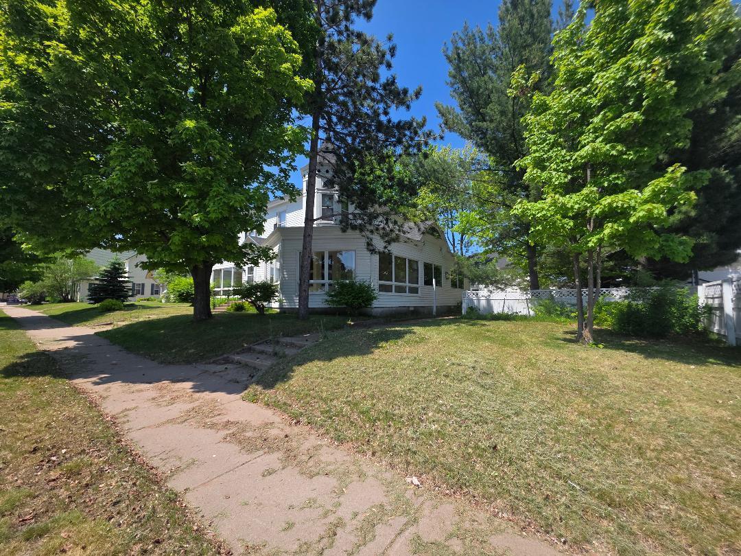 9 4th Avenue Property Photo 9