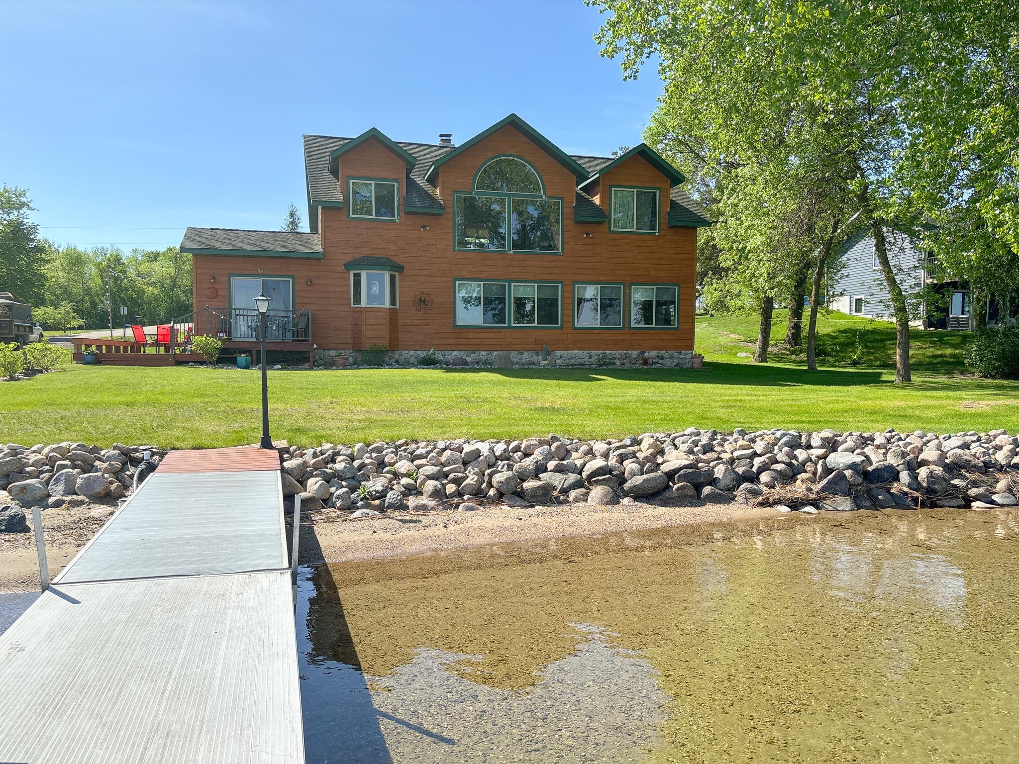 21447 Sunny Drive Property Photo 3
