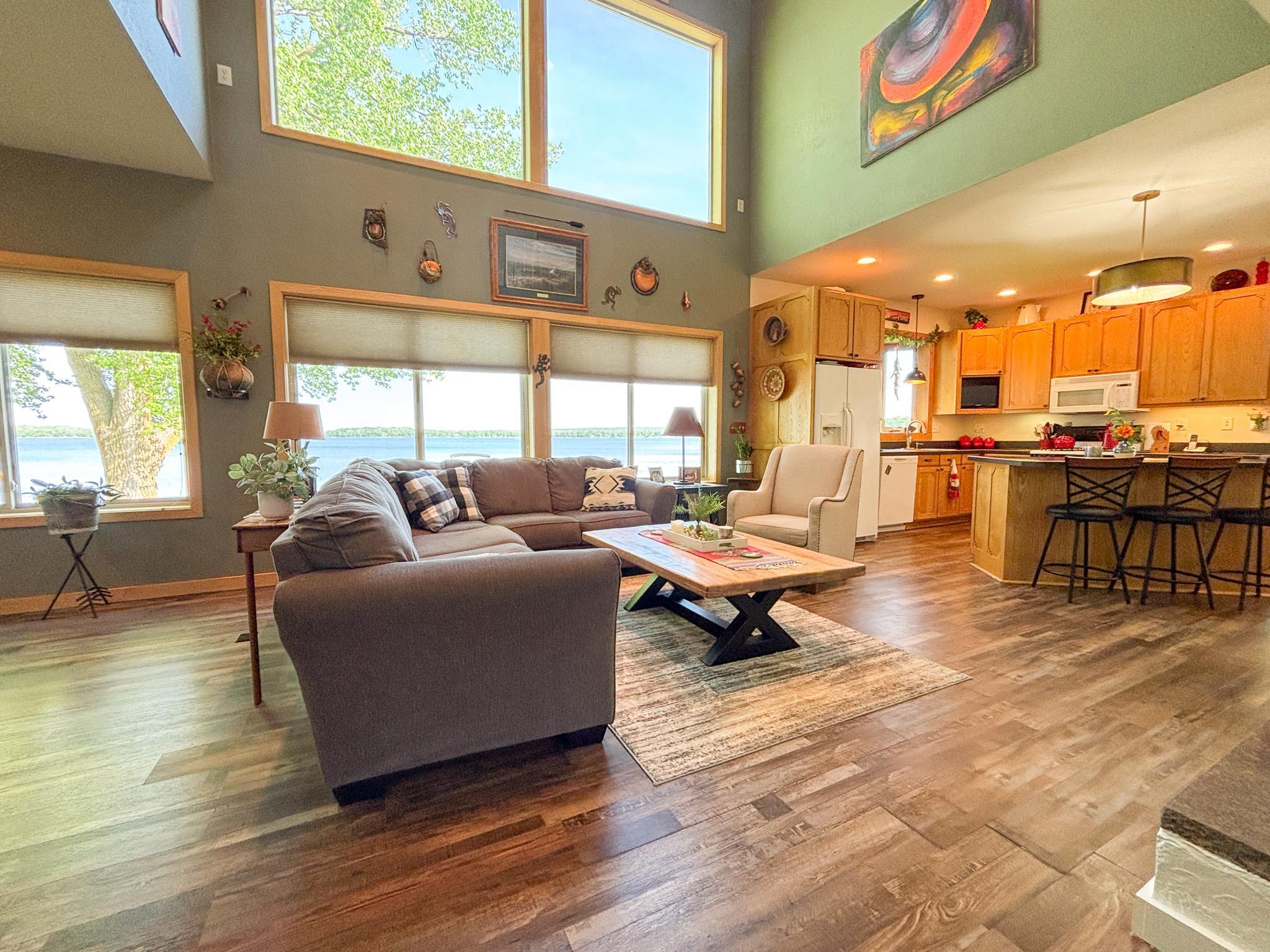 21447 Sunny Drive Property Photo 10