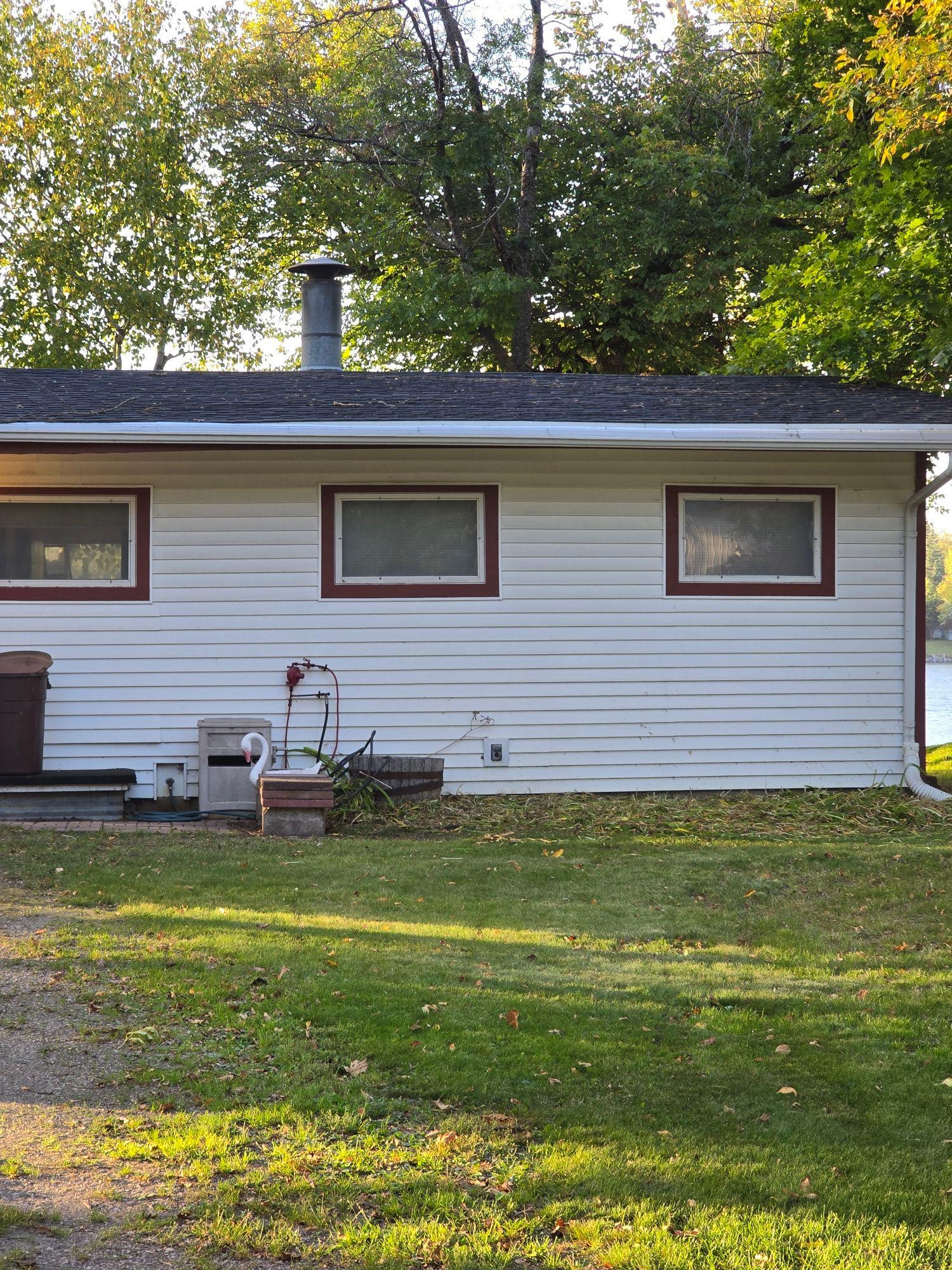 12824 Maple Street Se Property Photo 2