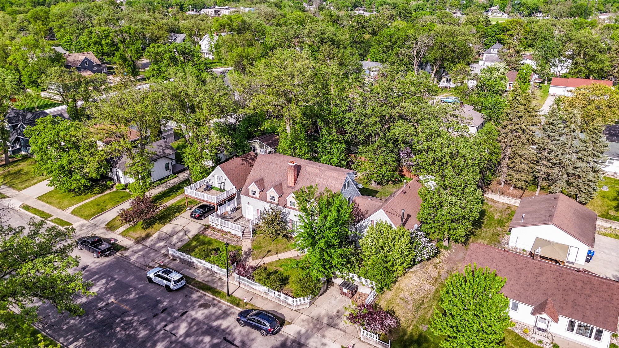 1311 Summit Avenue Property Photo 1