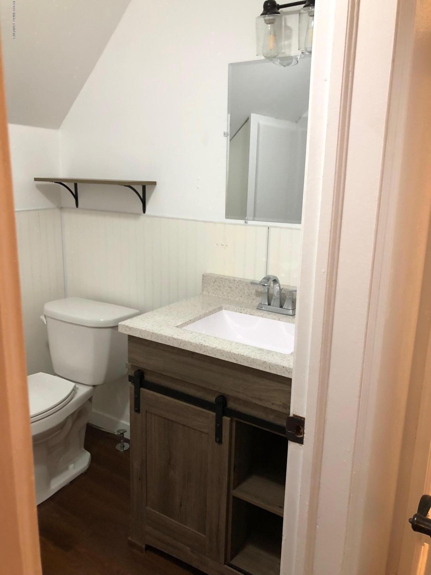 1311 Summit Avenue Property Photo 11