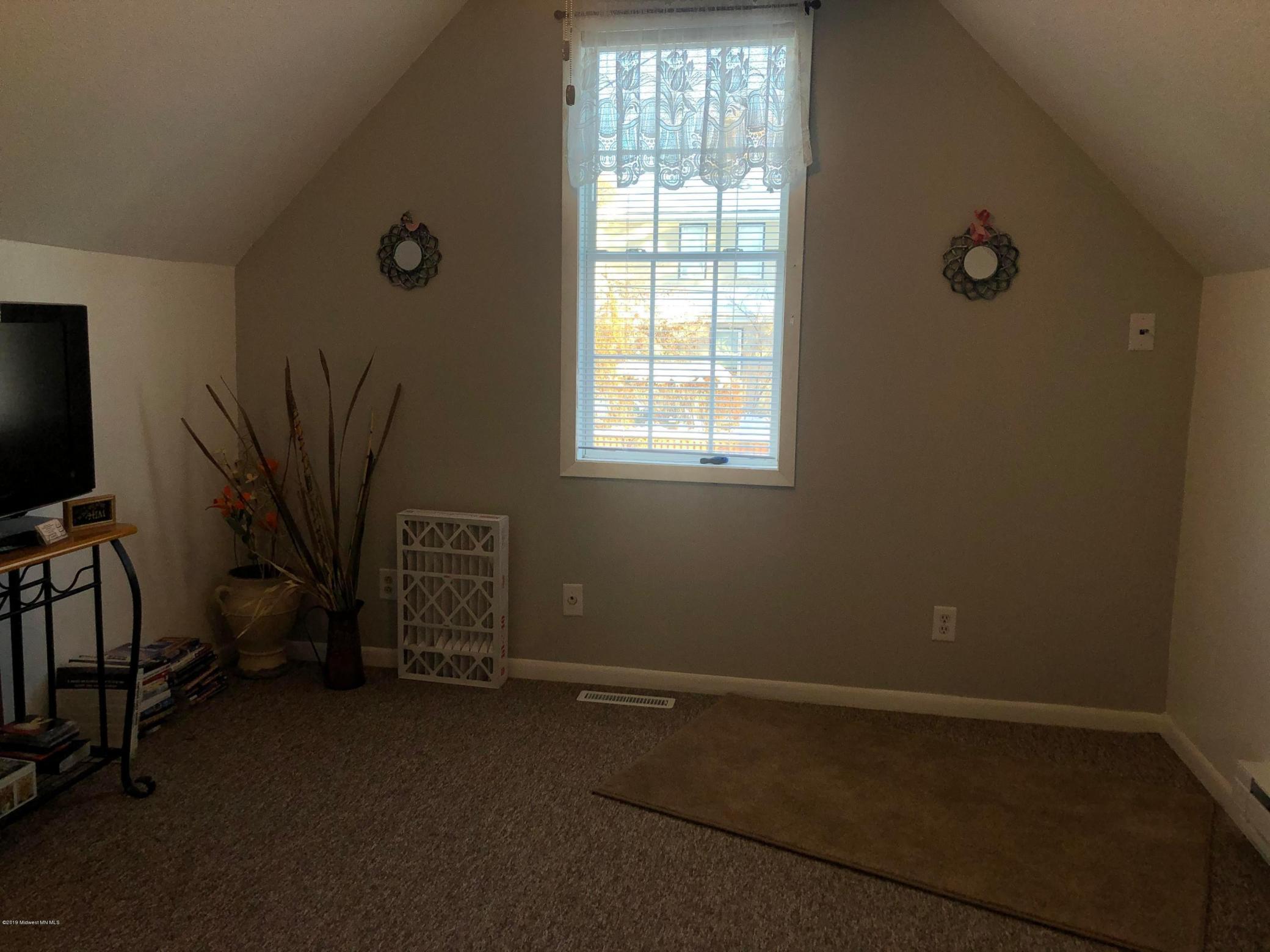 1311 Summit Avenue Property Photo 13