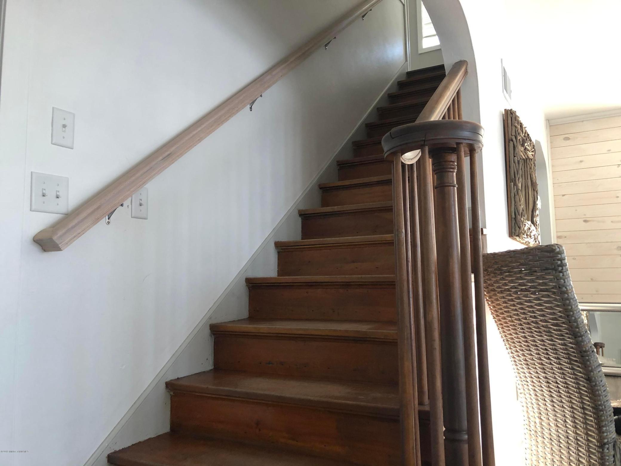 1311 Summit Avenue Property Photo 34
