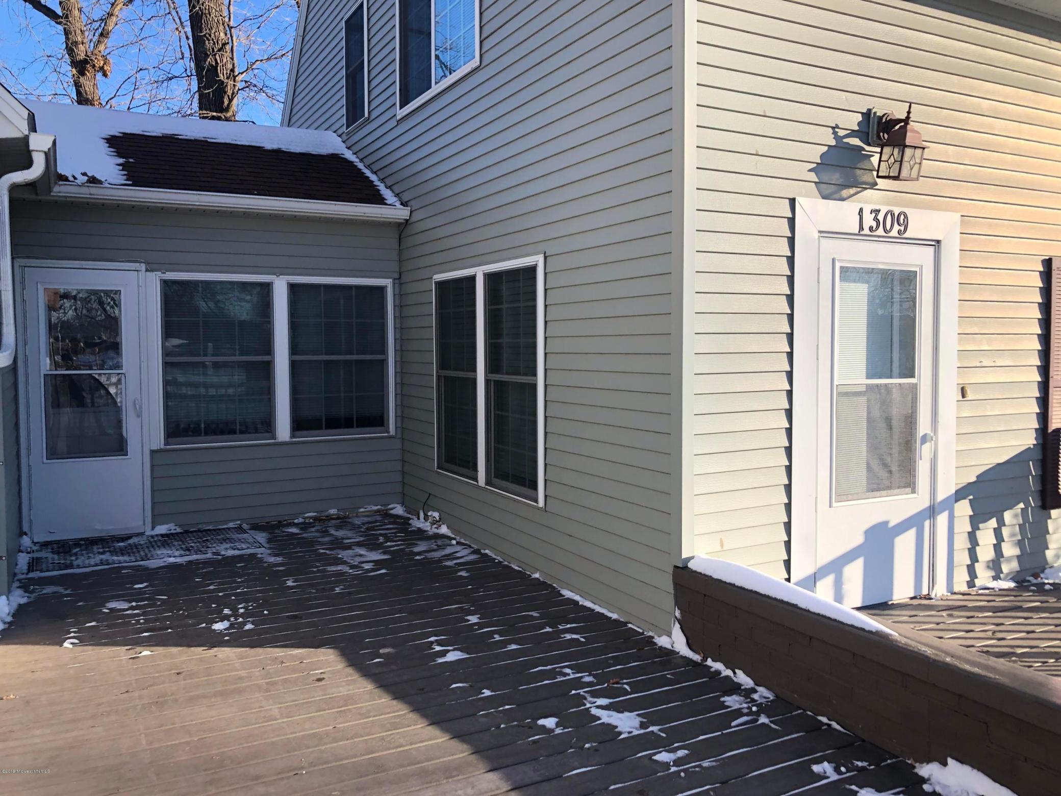 1311 Summit Avenue Property Photo 47