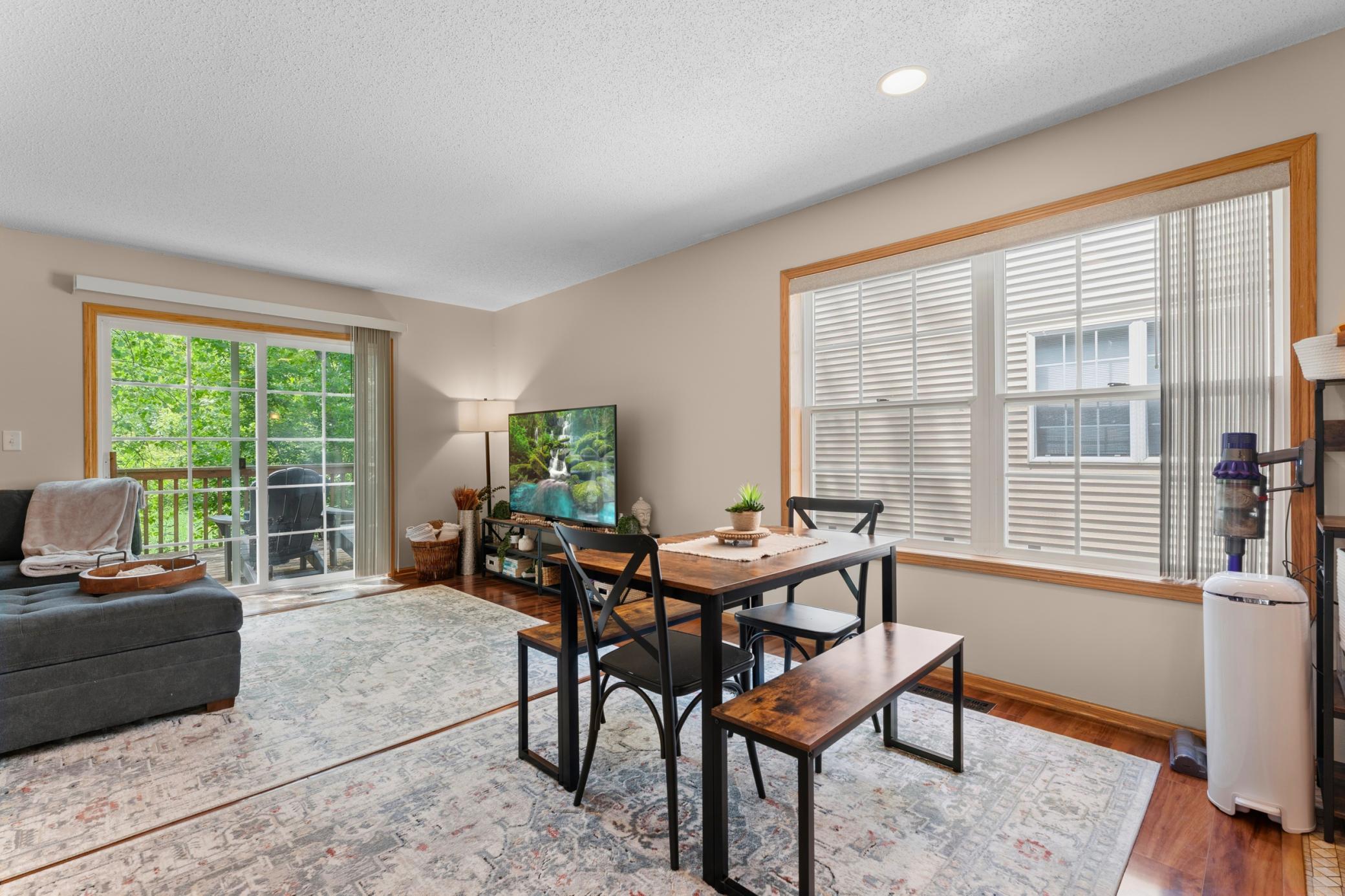 3156 River Falls Court Nw Property Photo 5