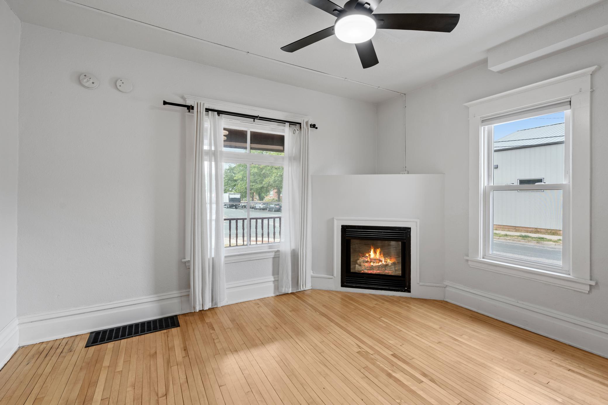 1176 14th Avenue Se Property Photo 7