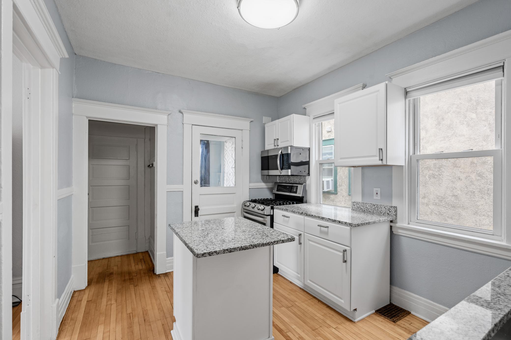 1176 14th Avenue Se Property Photo 13