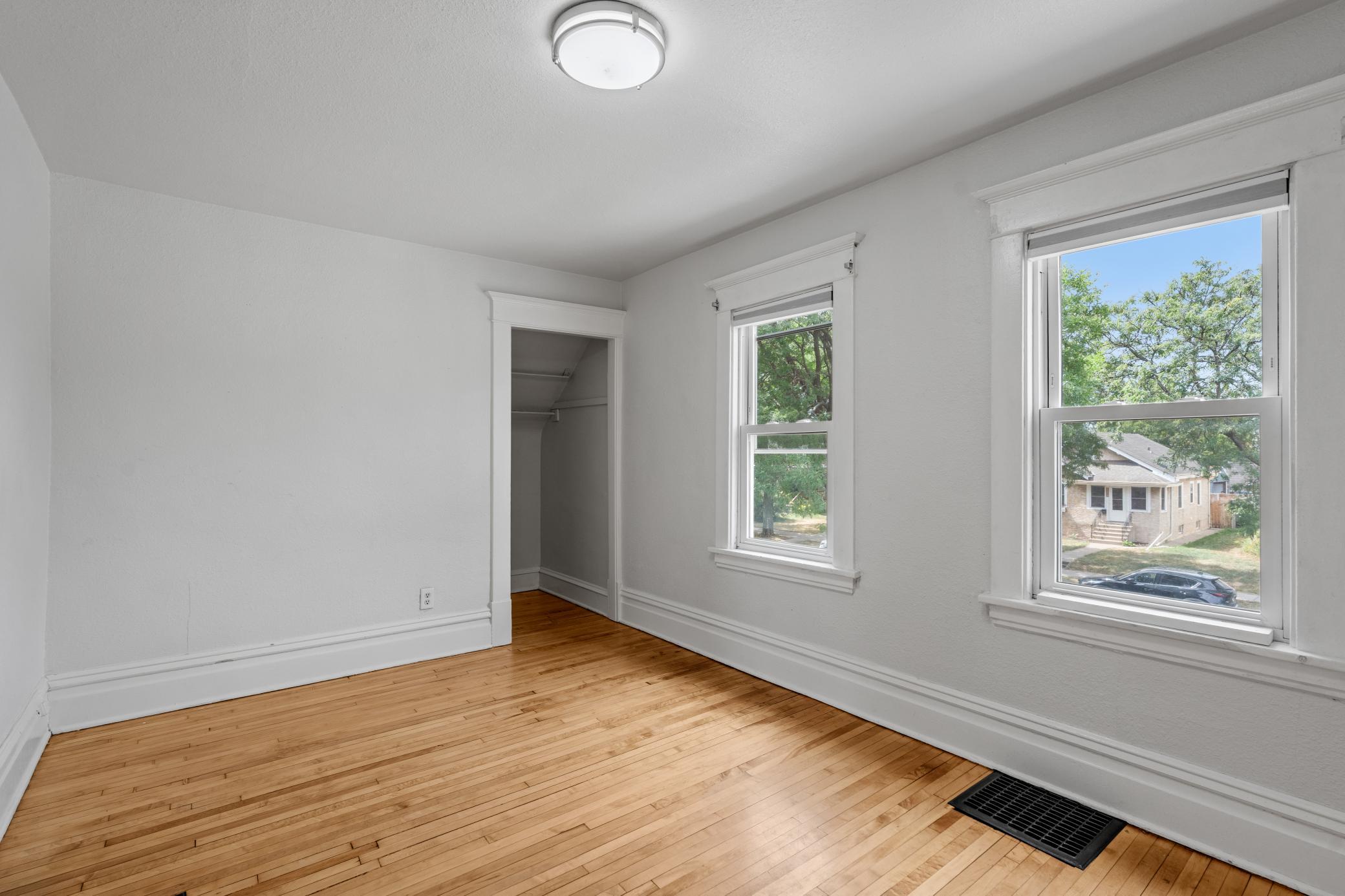 1176 14th Avenue Se Property Photo 16