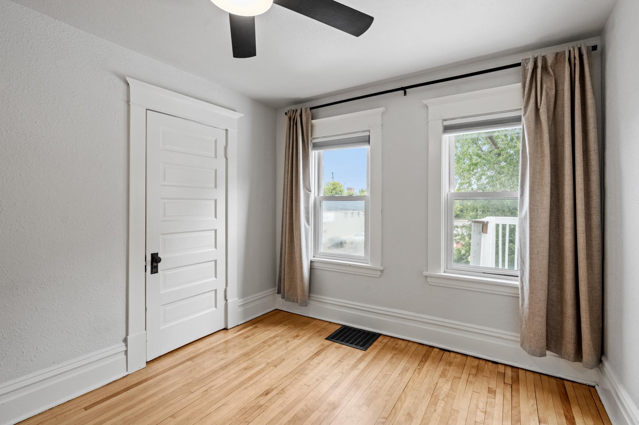 1176 14th Avenue Se Property Photo 18