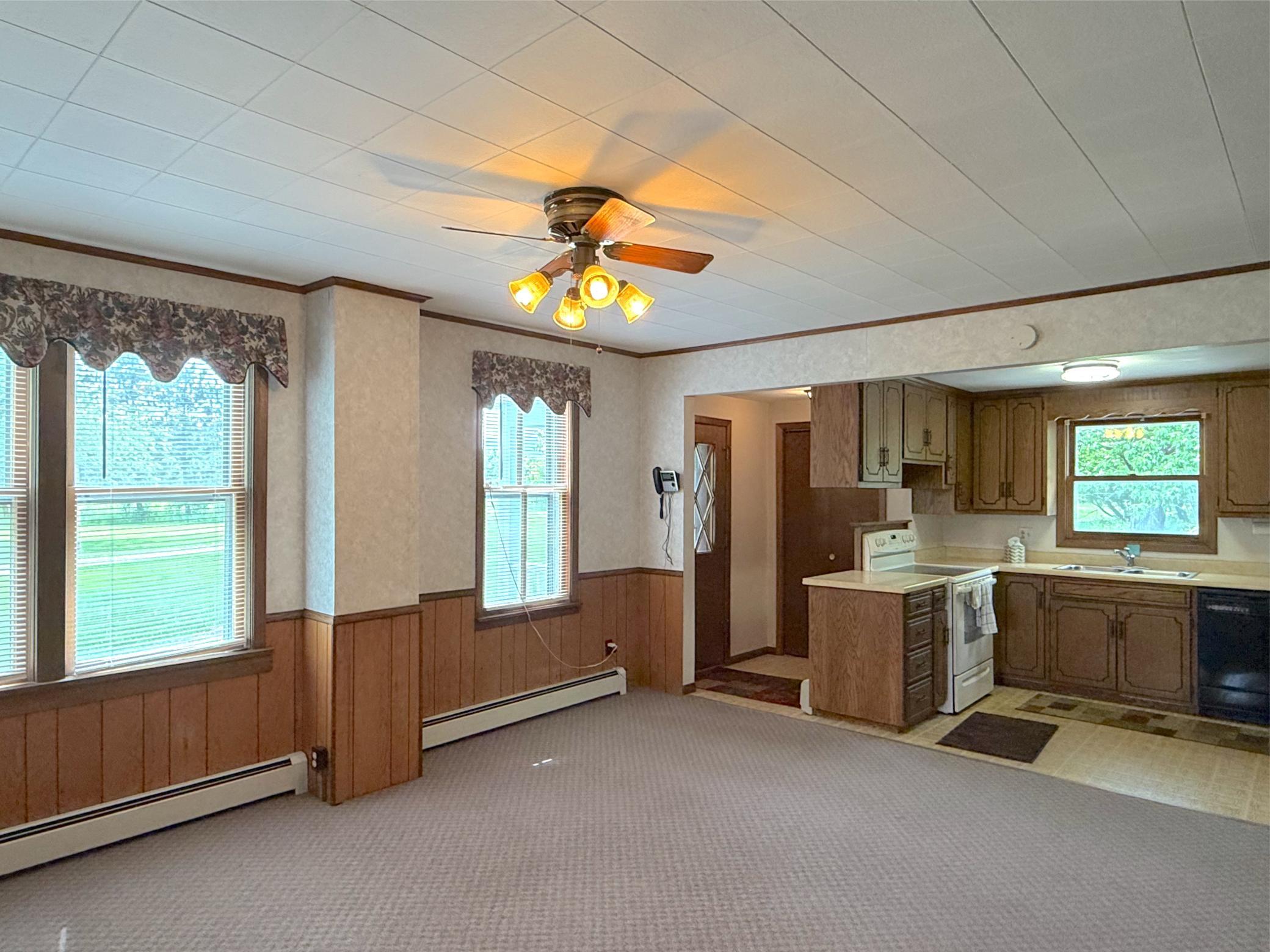 21044 County Road 75 Property Photo 5