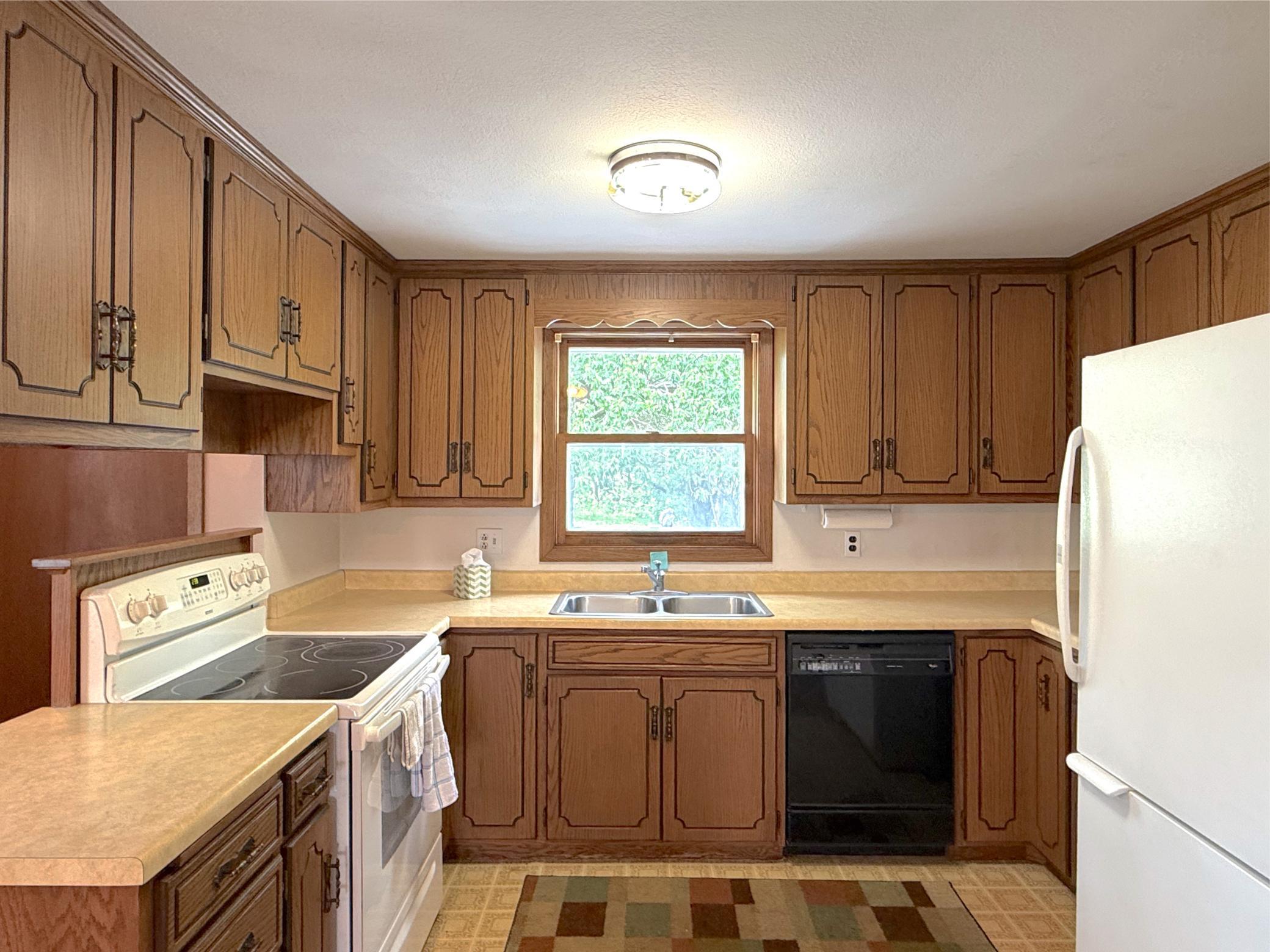 21044 County Road 75 Property Photo 7