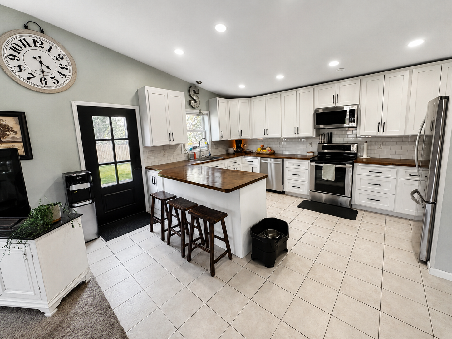 202 Ash Street Property Photo 6