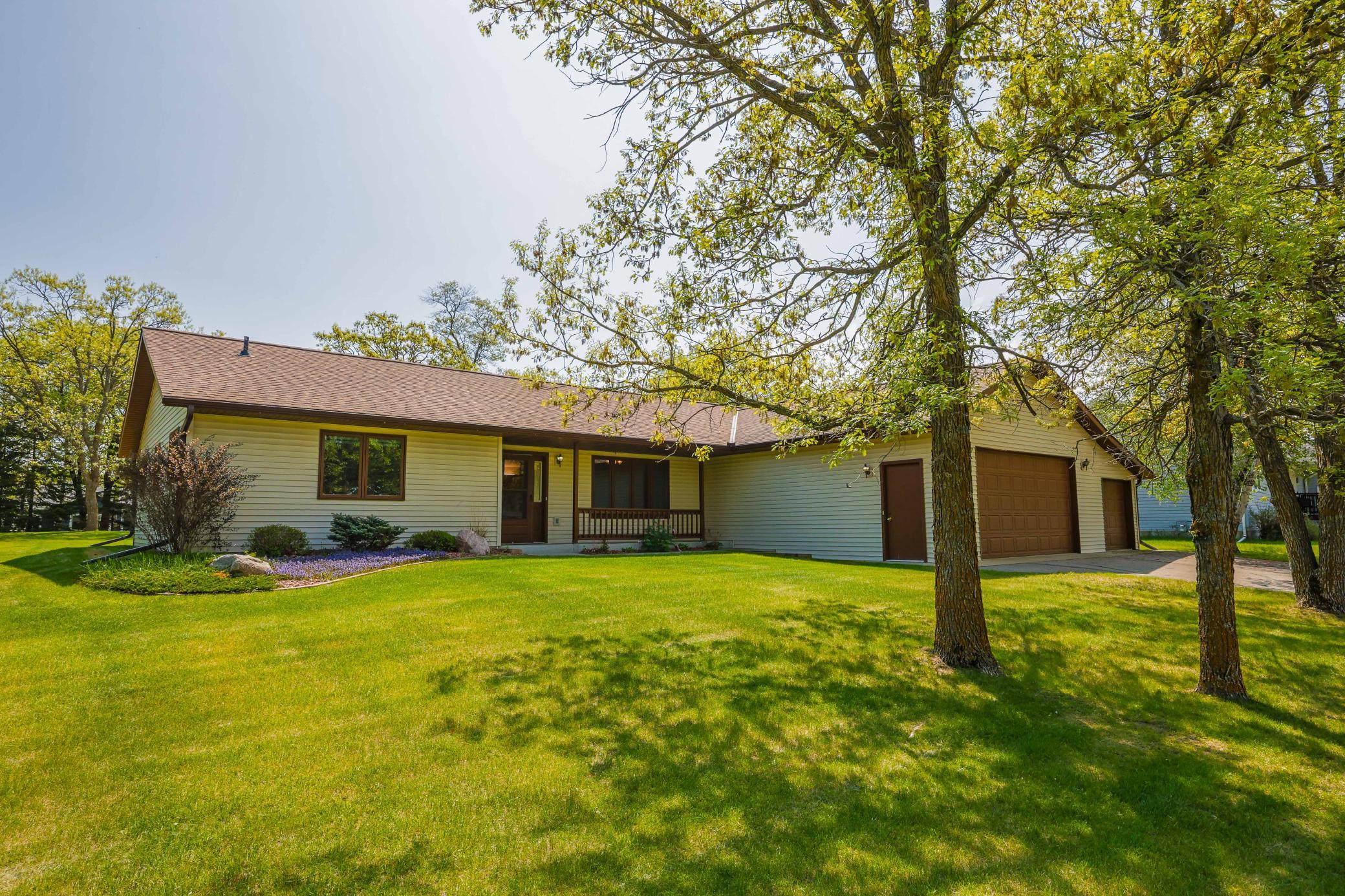 706 Forest View Avenue Property Photo 1