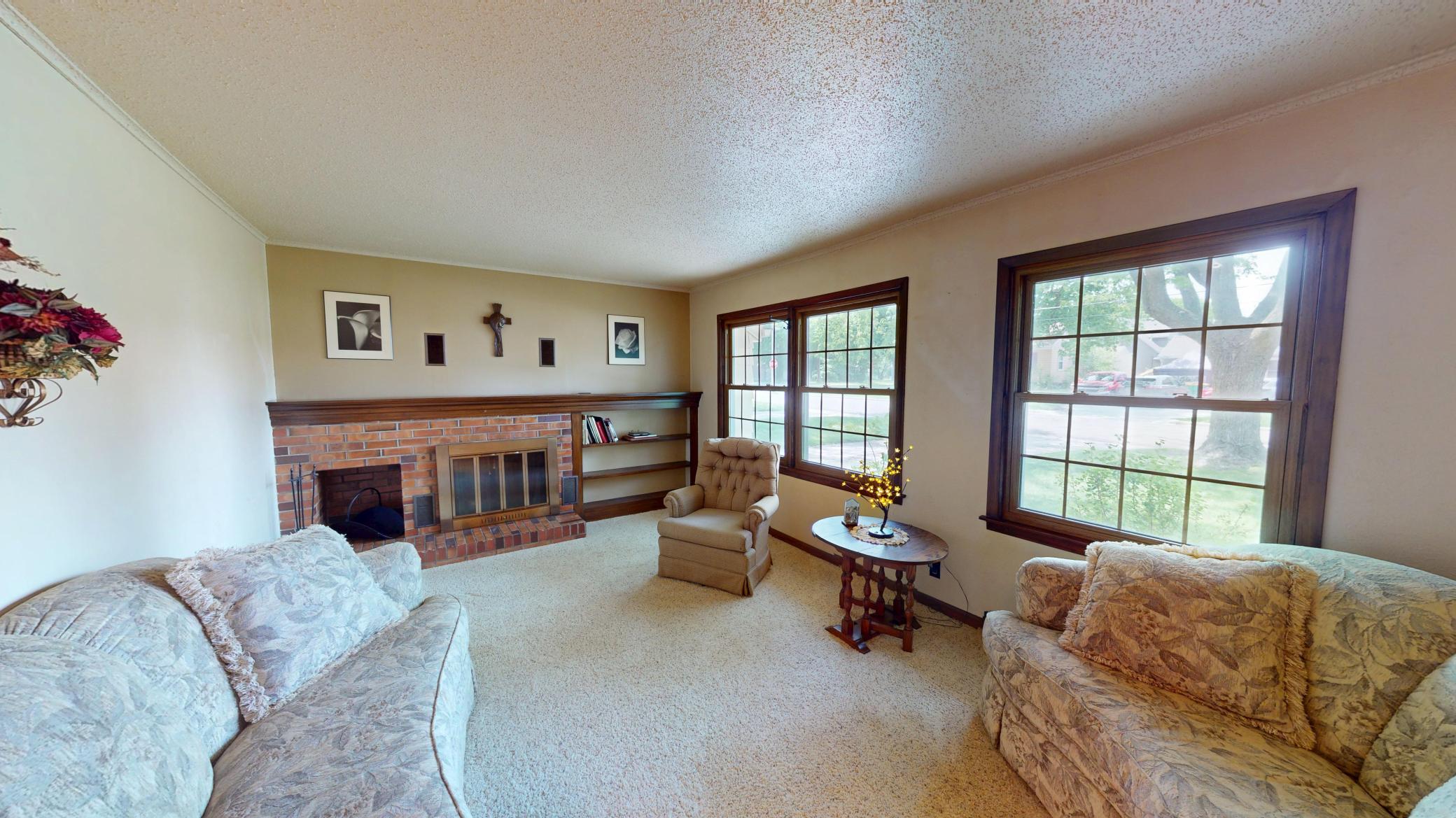904 Clausen Avenue Property Photo 2