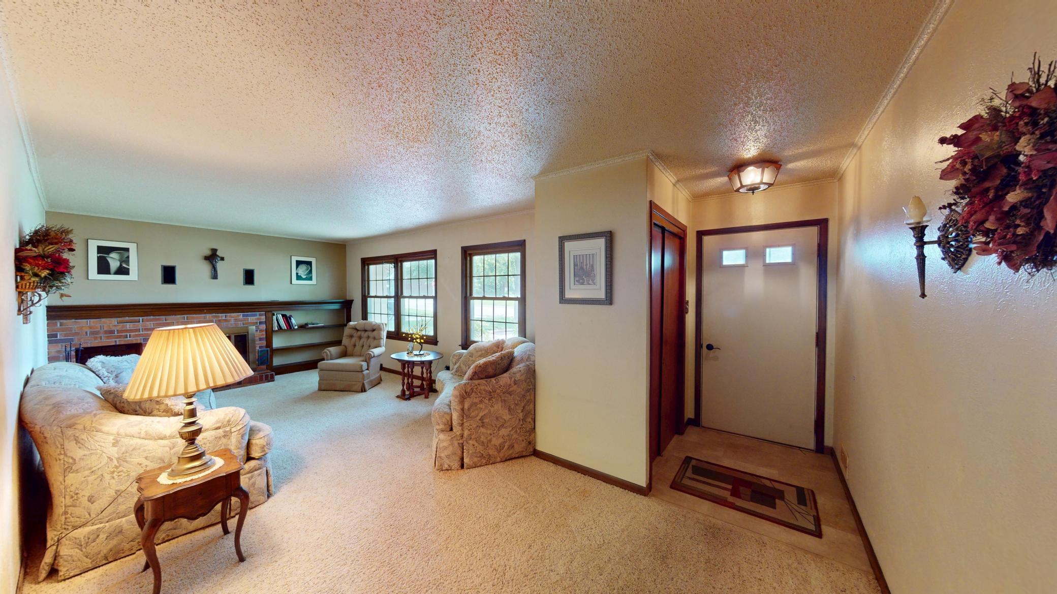 904 Clausen Avenue Property Photo 4