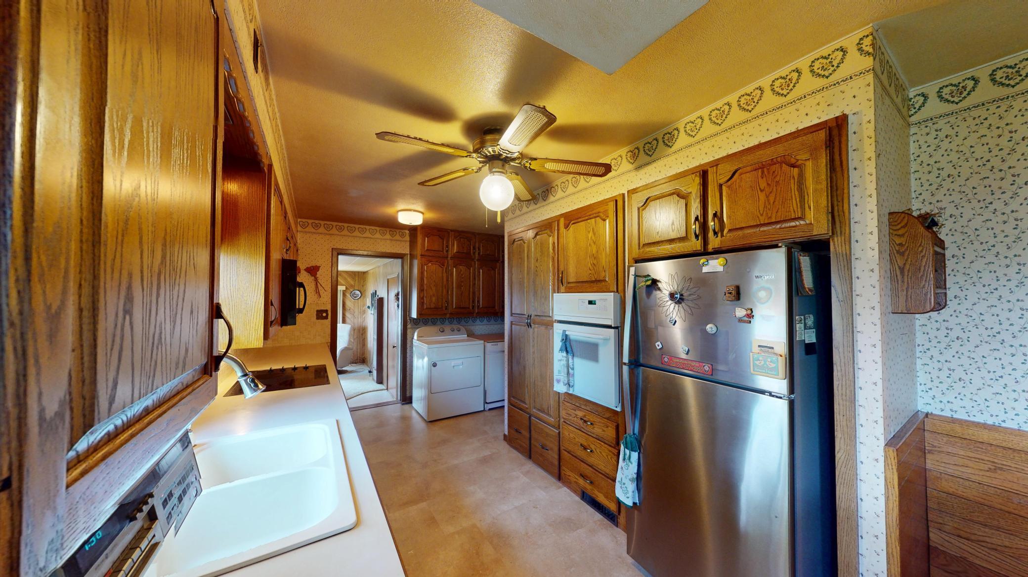 904 Clausen Avenue Property Photo 8