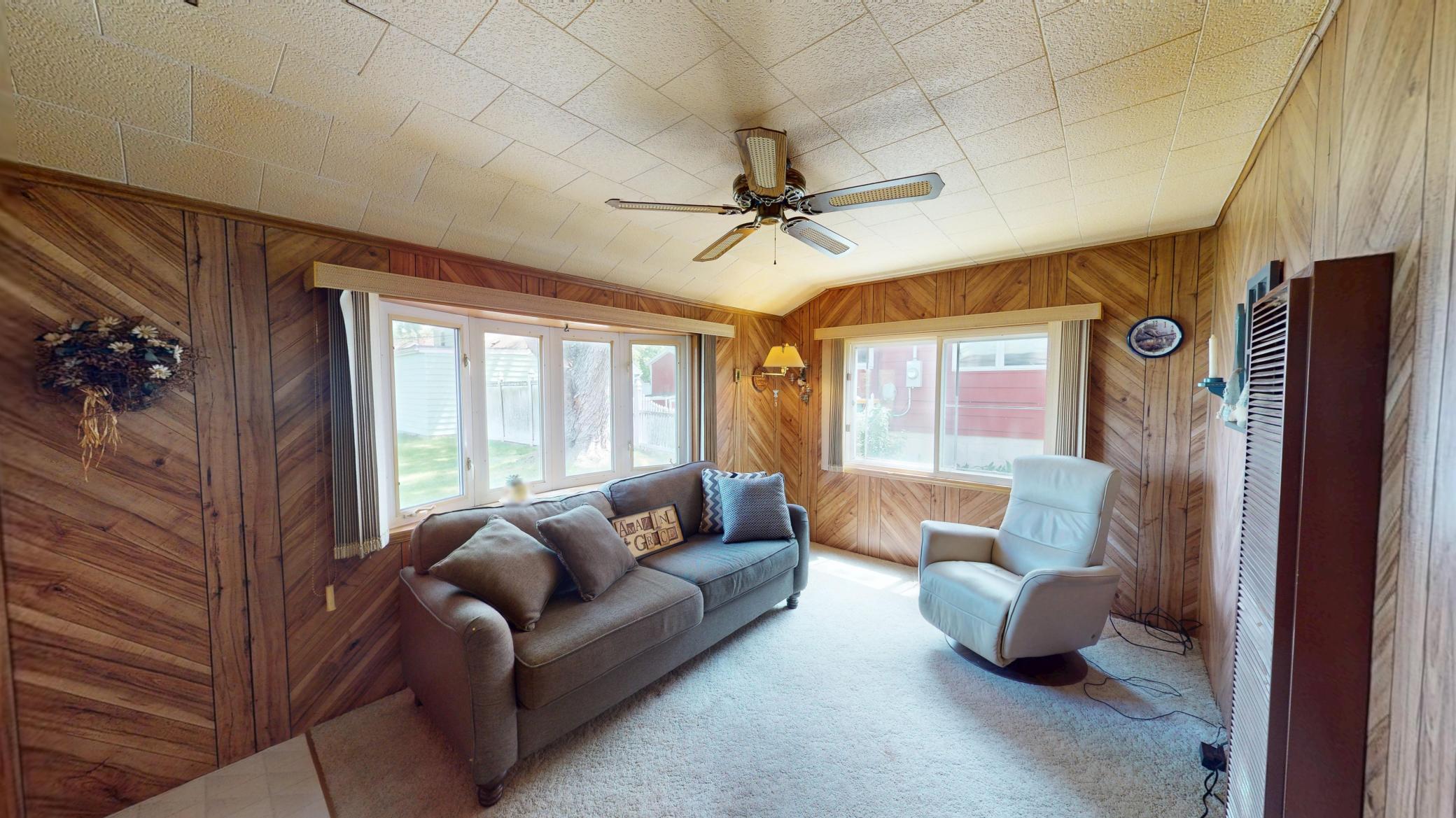 904 Clausen Avenue Property Photo 12