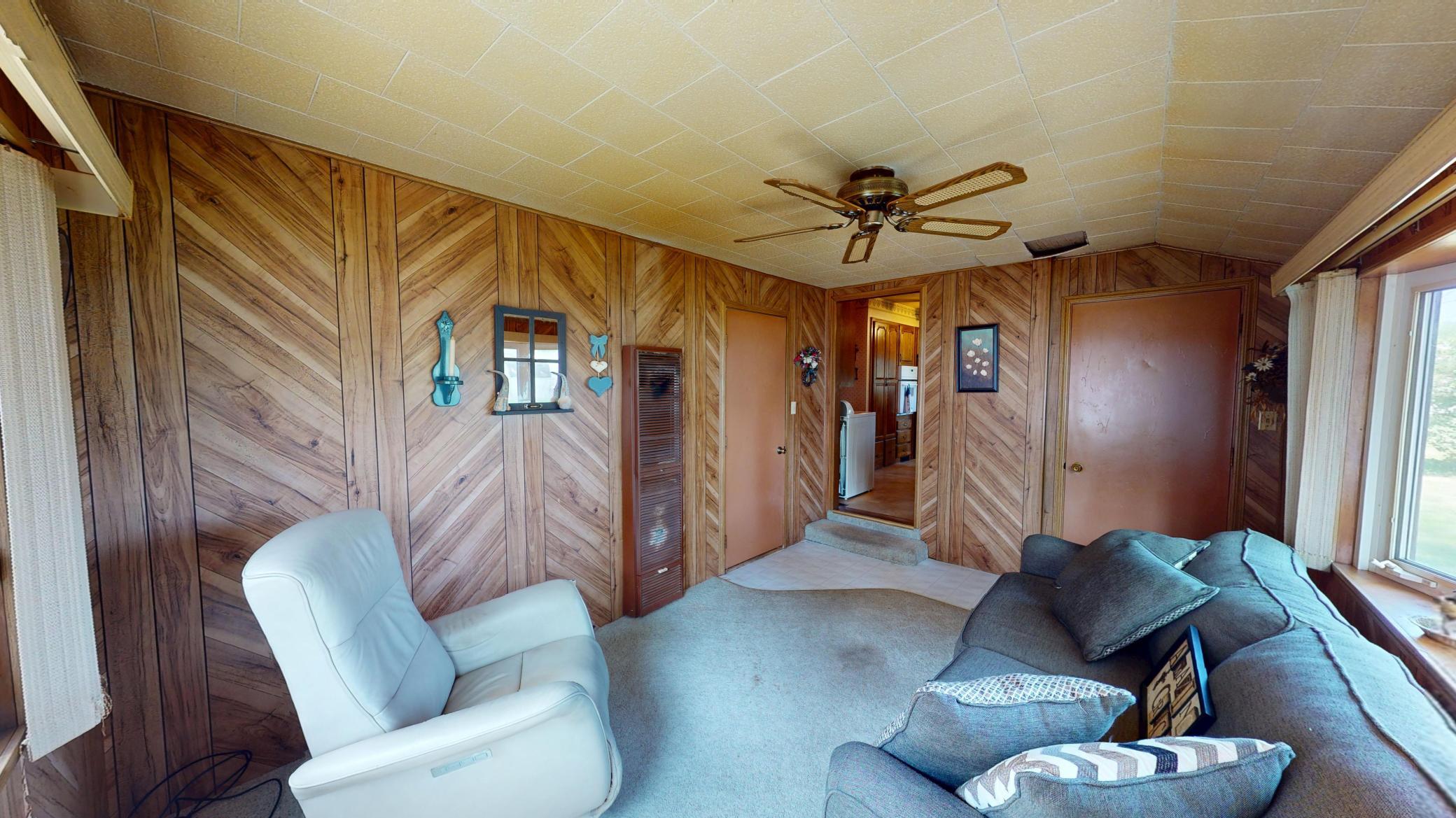 904 Clausen Avenue Property Photo 14