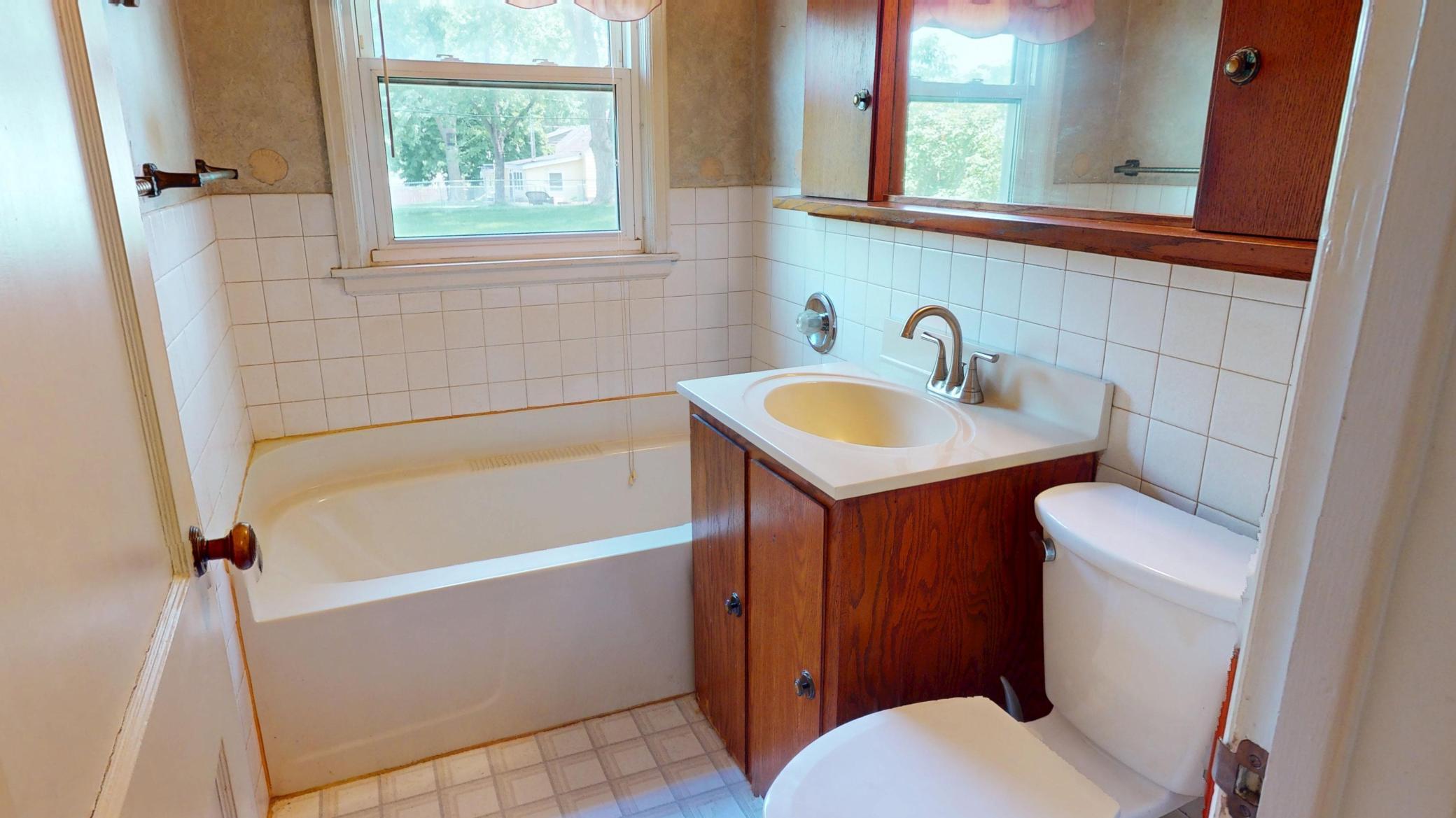 904 Clausen Avenue Property Photo 19