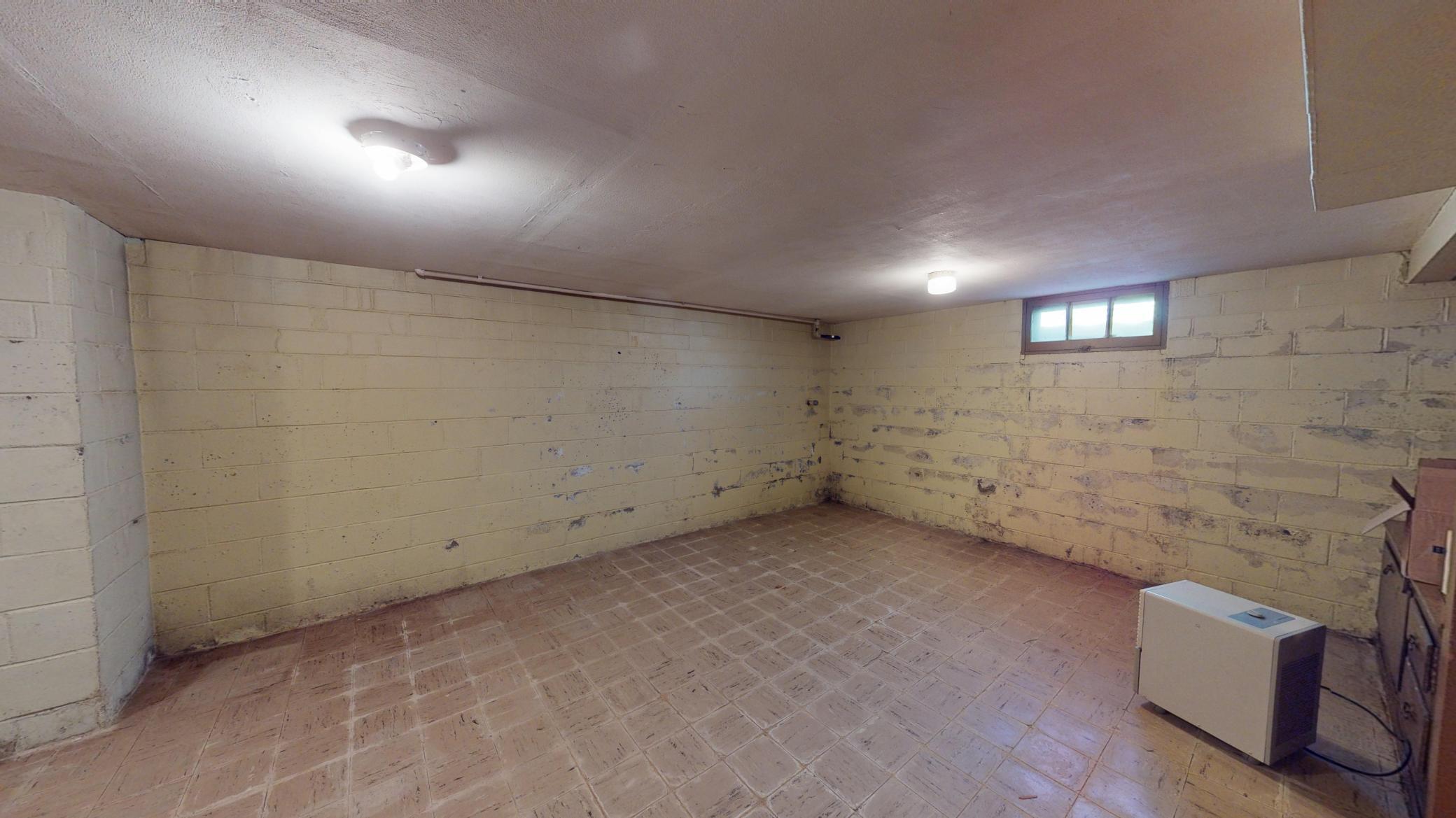 904 Clausen Avenue Property Photo 31