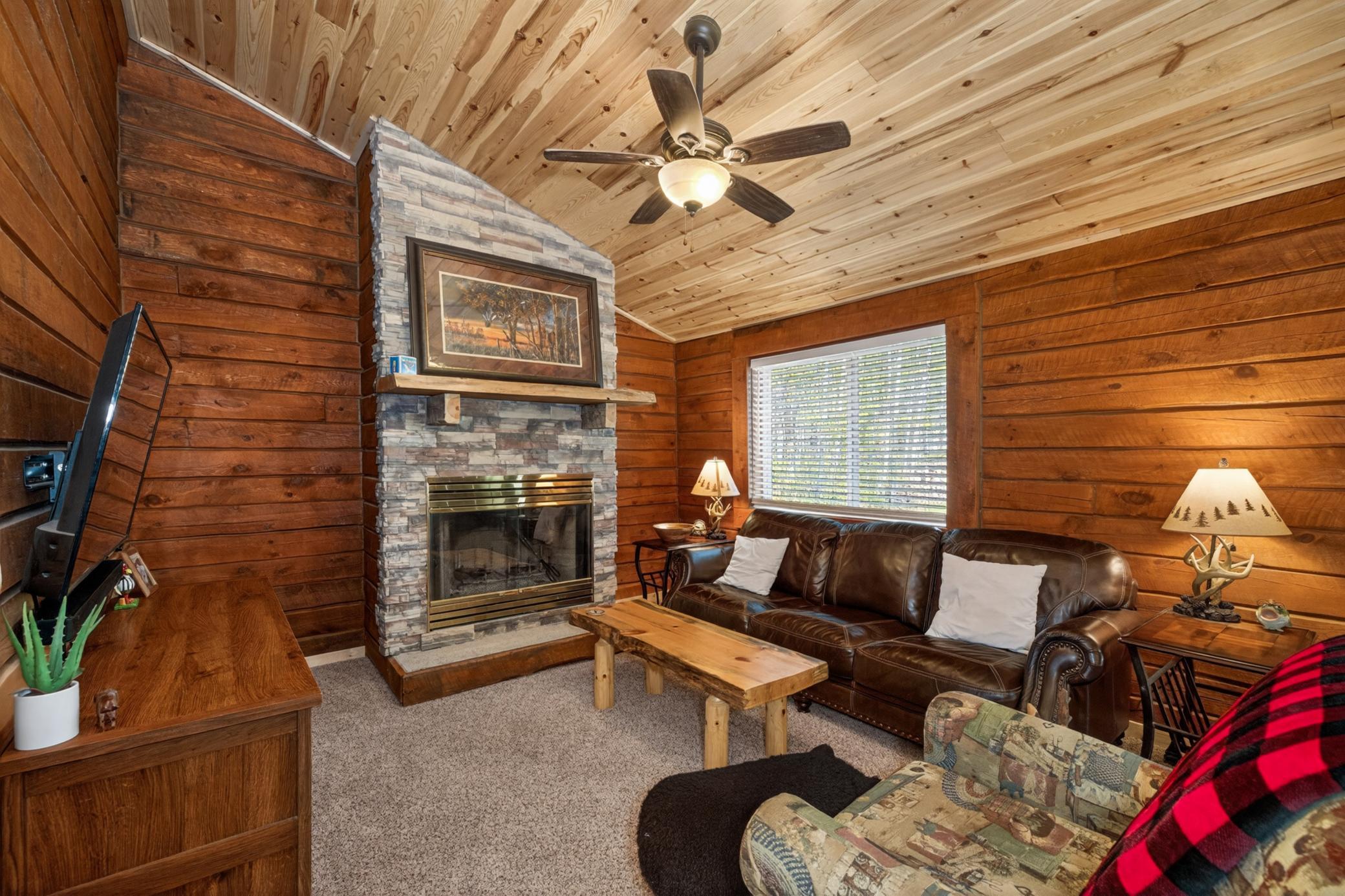 29297 Gateway Lane Property Photo 6