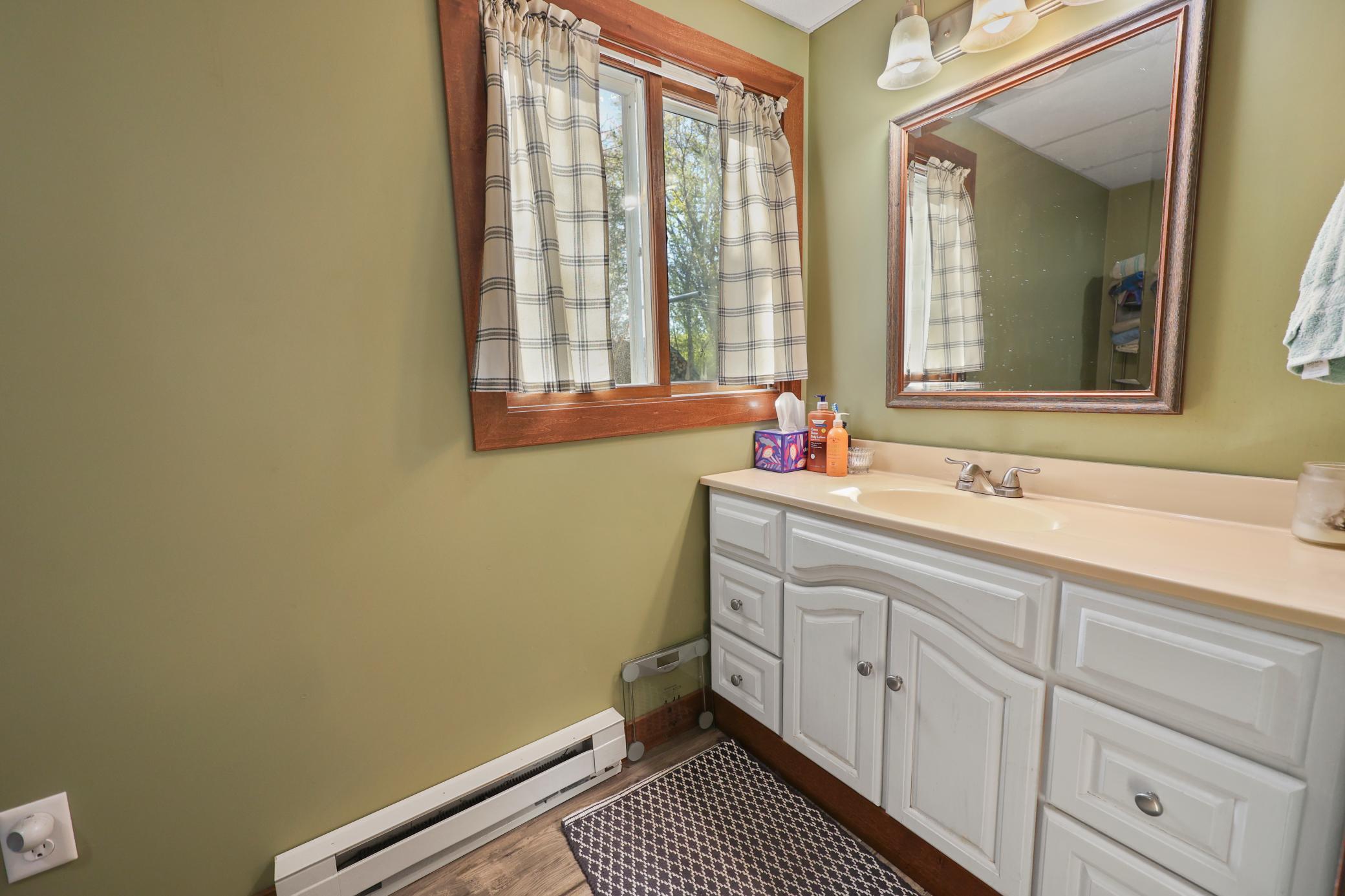 1546 Primrose Road Ne Property Photo 8