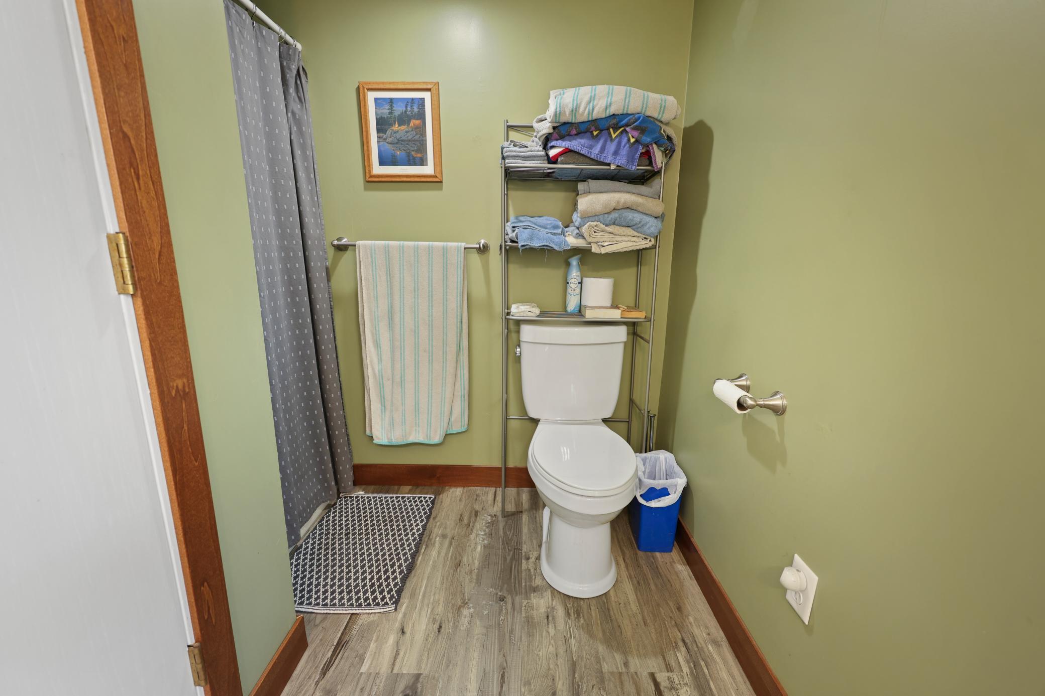 1546 Primrose Road Ne Property Photo 9