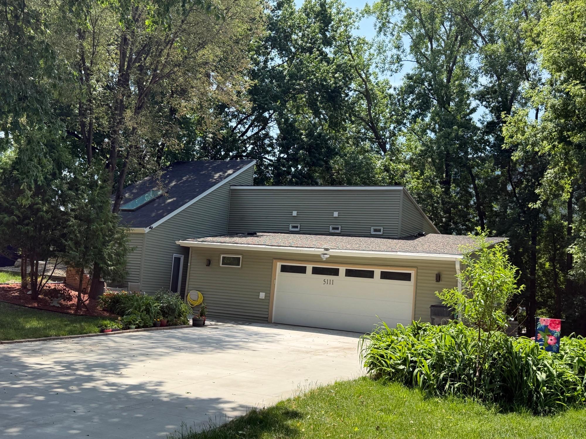 5111 Circle Down Property Photo 1
