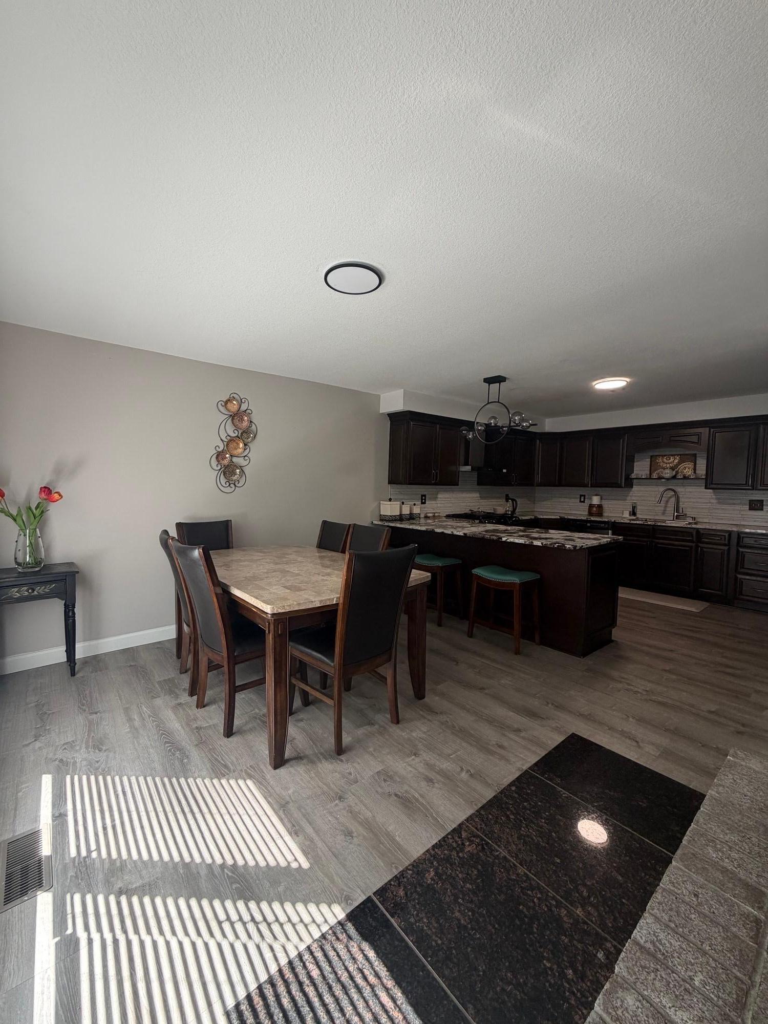 5111 Circle Down Property Photo 11