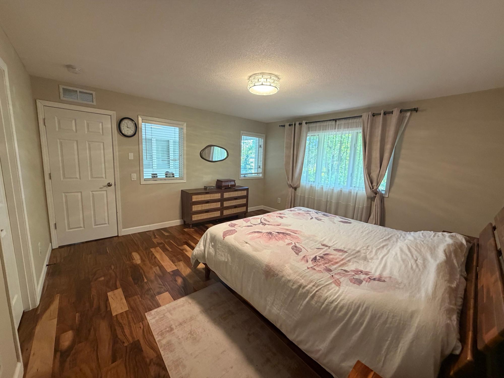 5111 Circle Down Property Photo 16