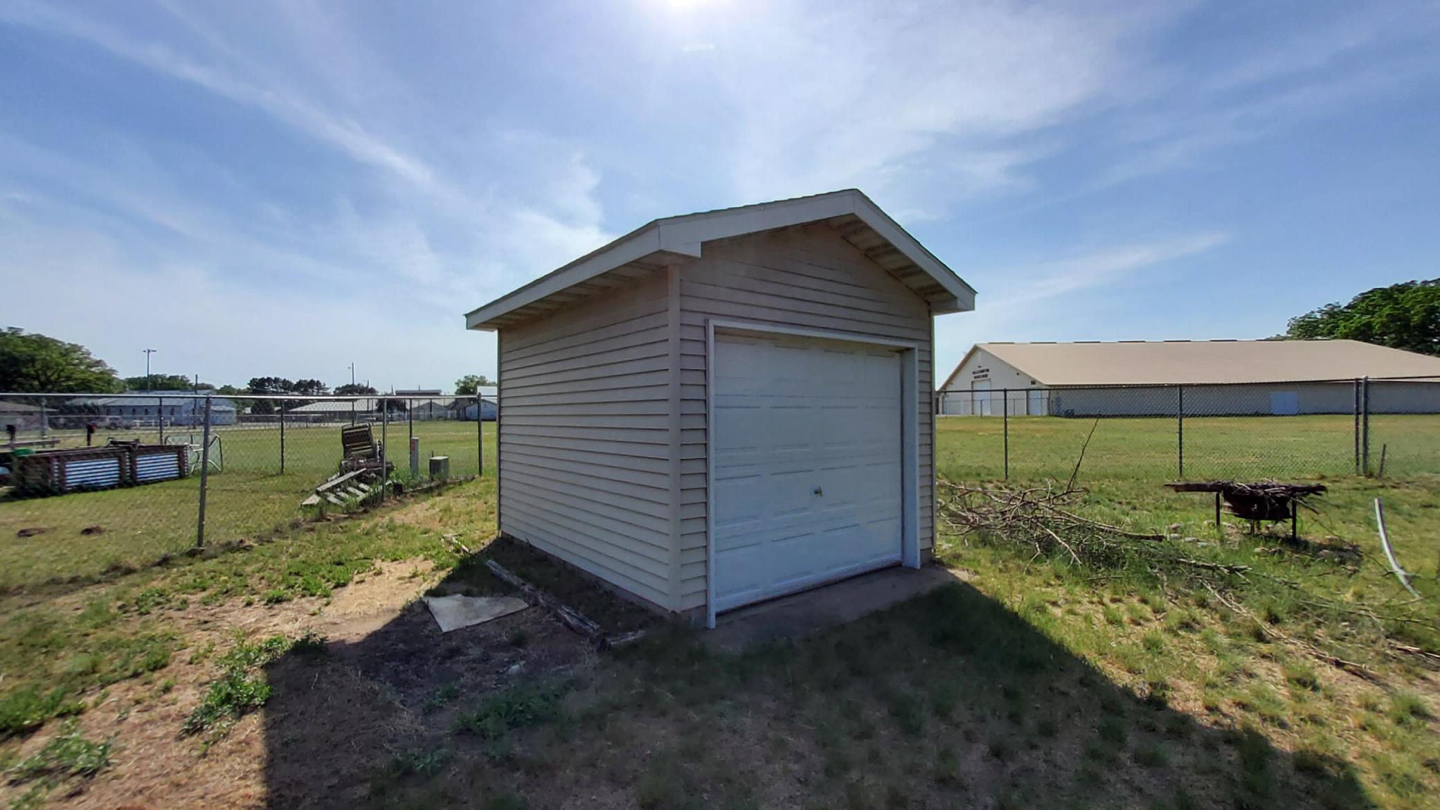 307 13th Avenue N Property Photo 4
