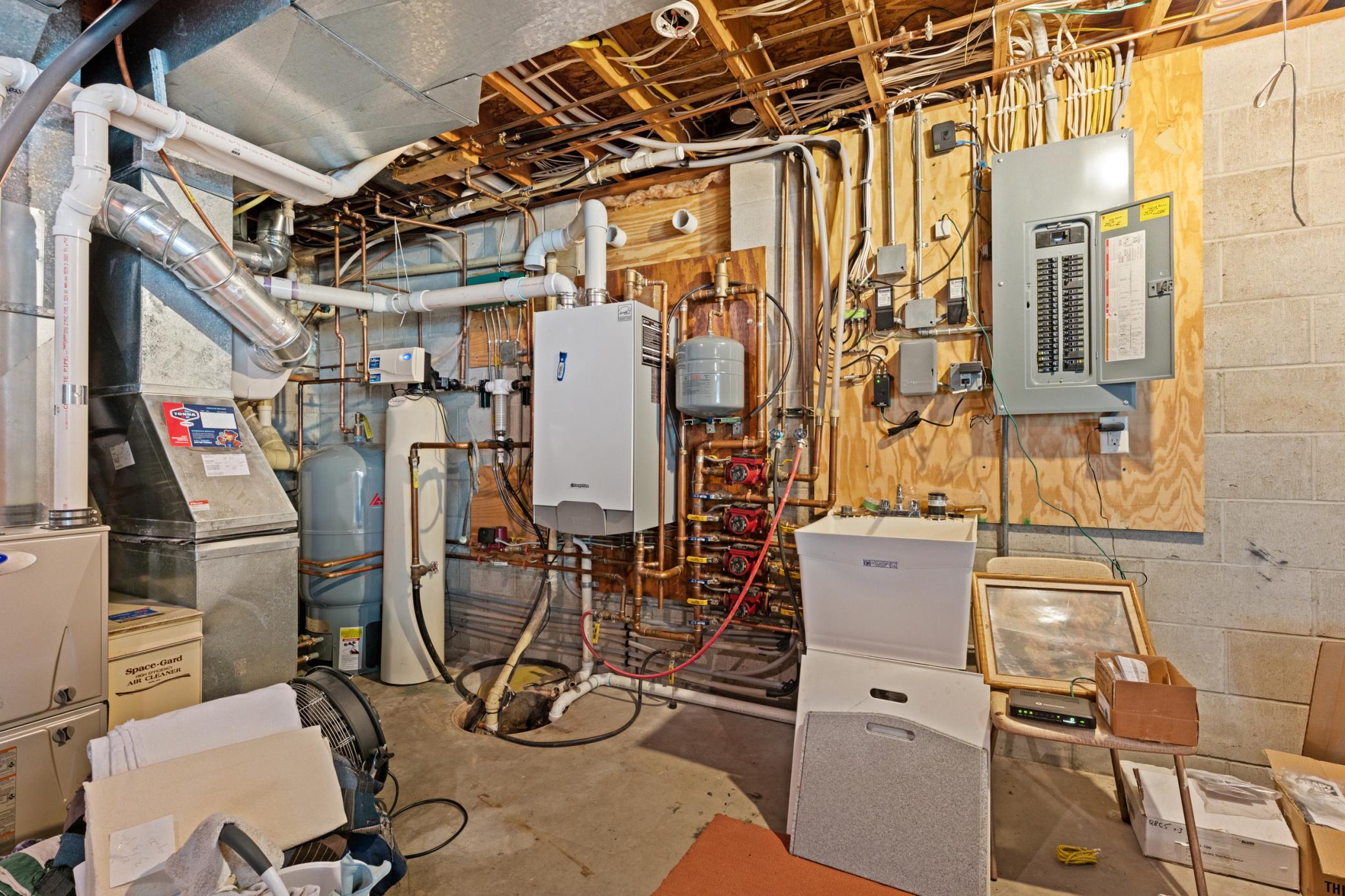 2000 Schmidt Court Se Property Photo 35