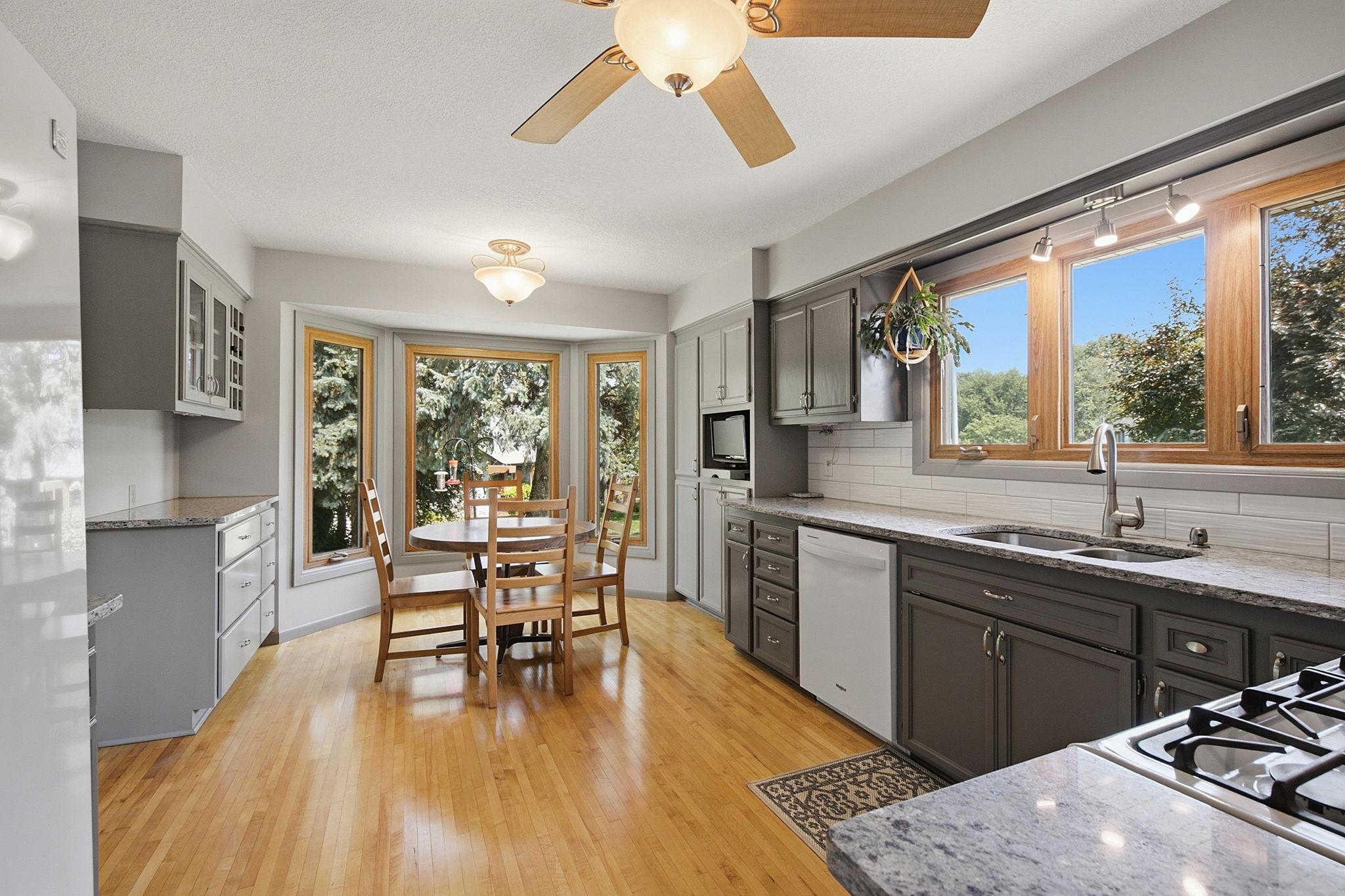 13036 Ottawa Drive Property Photo 2