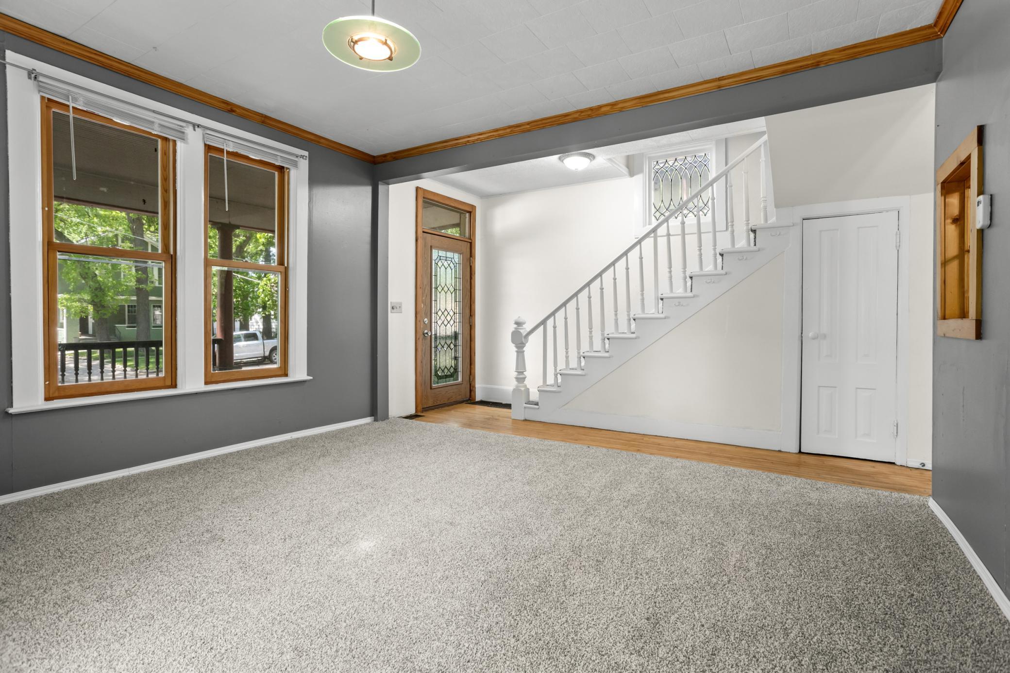 335 9th Avenue S Property Photo 8