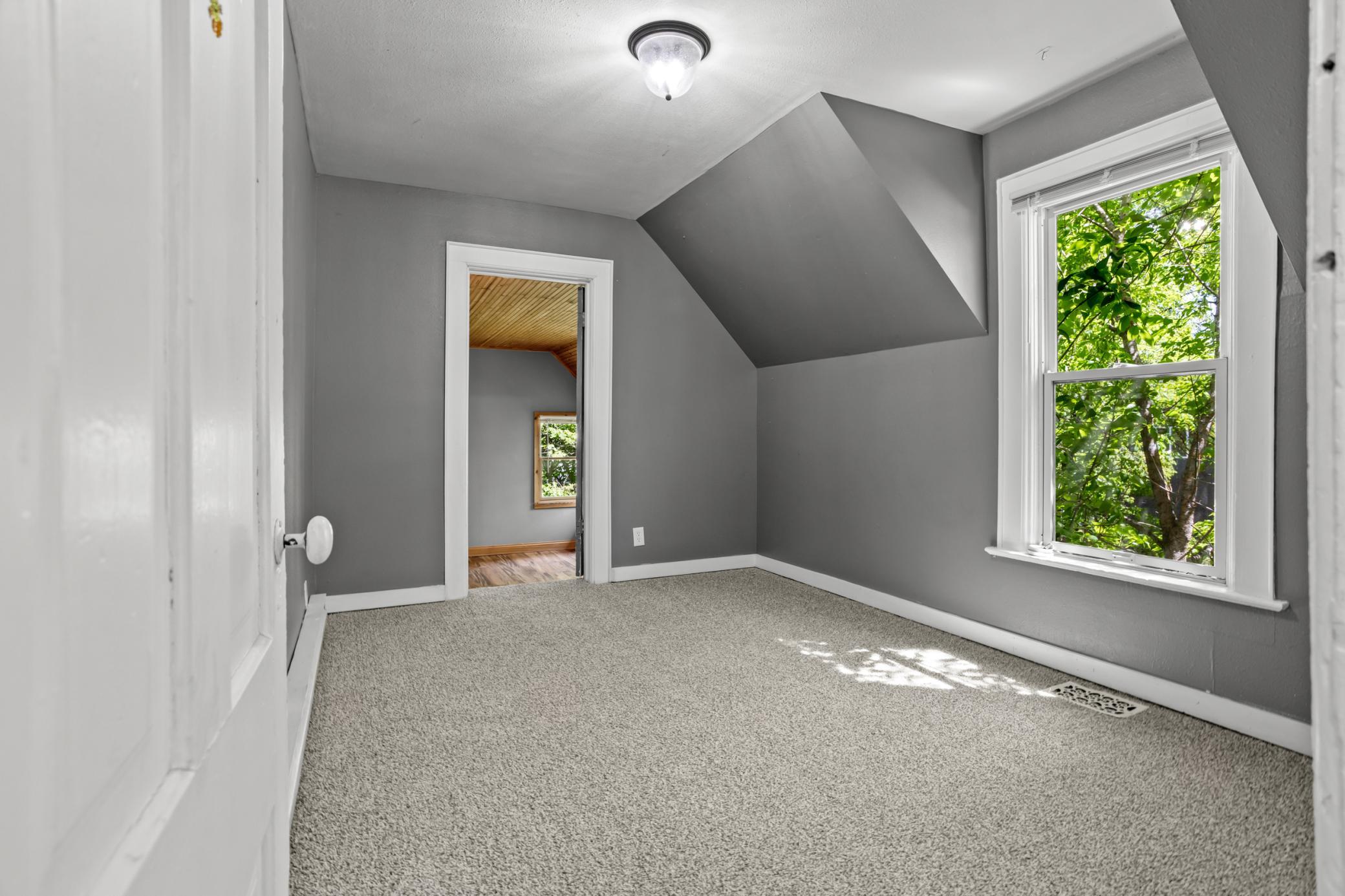 335 9th Avenue S Property Photo 29