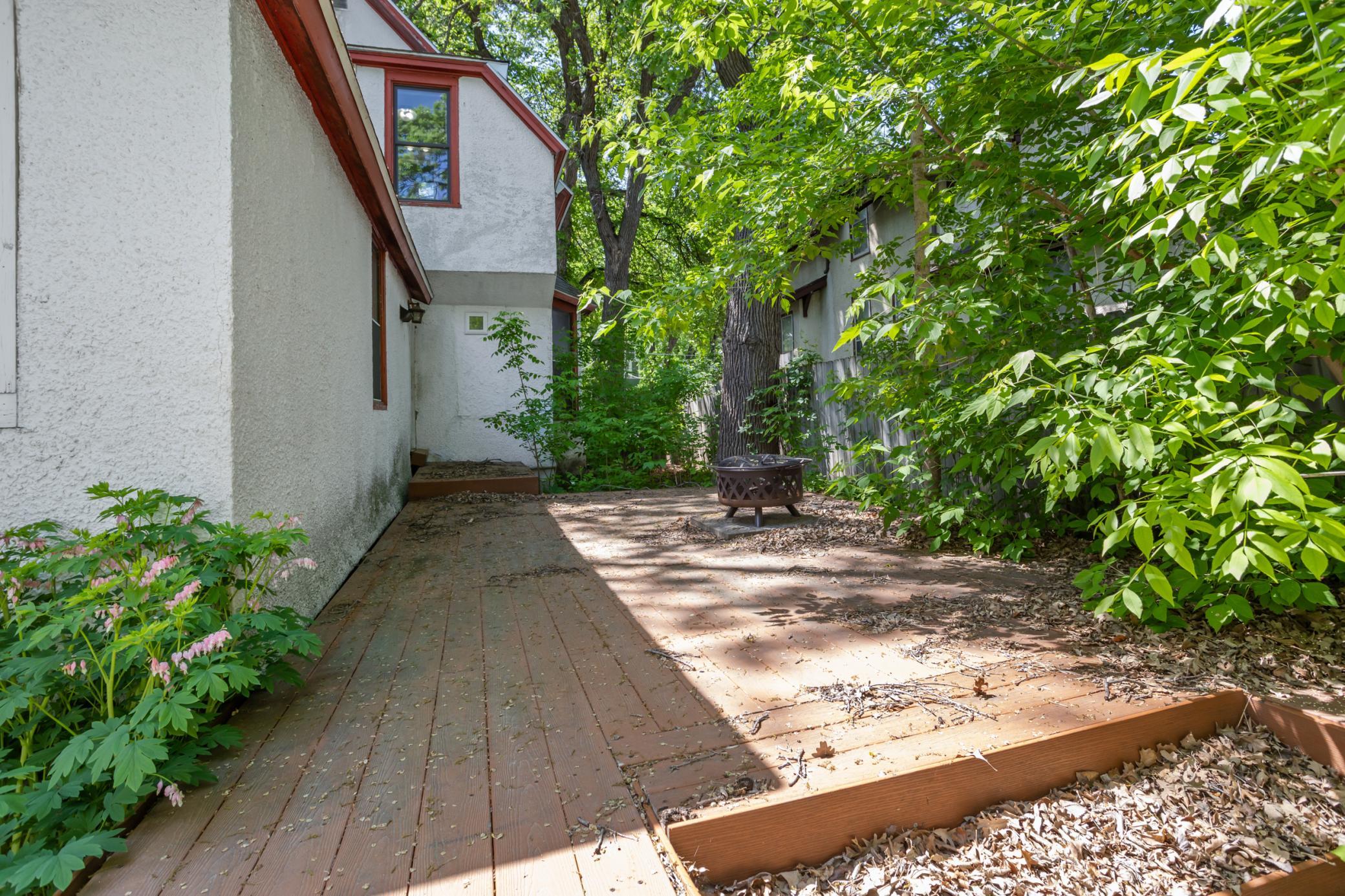 335 9th Avenue S Property Photo 38