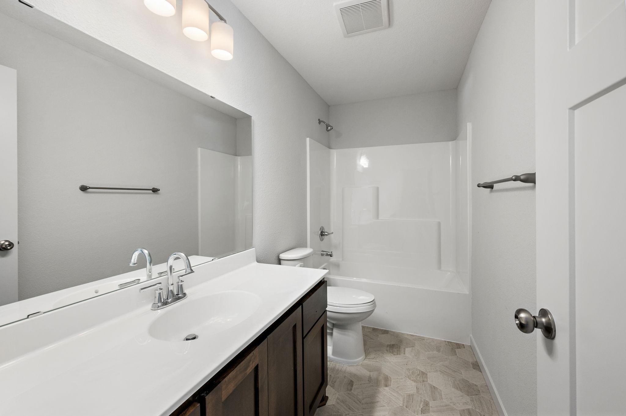 2145 Eagle Street Property Photo 15