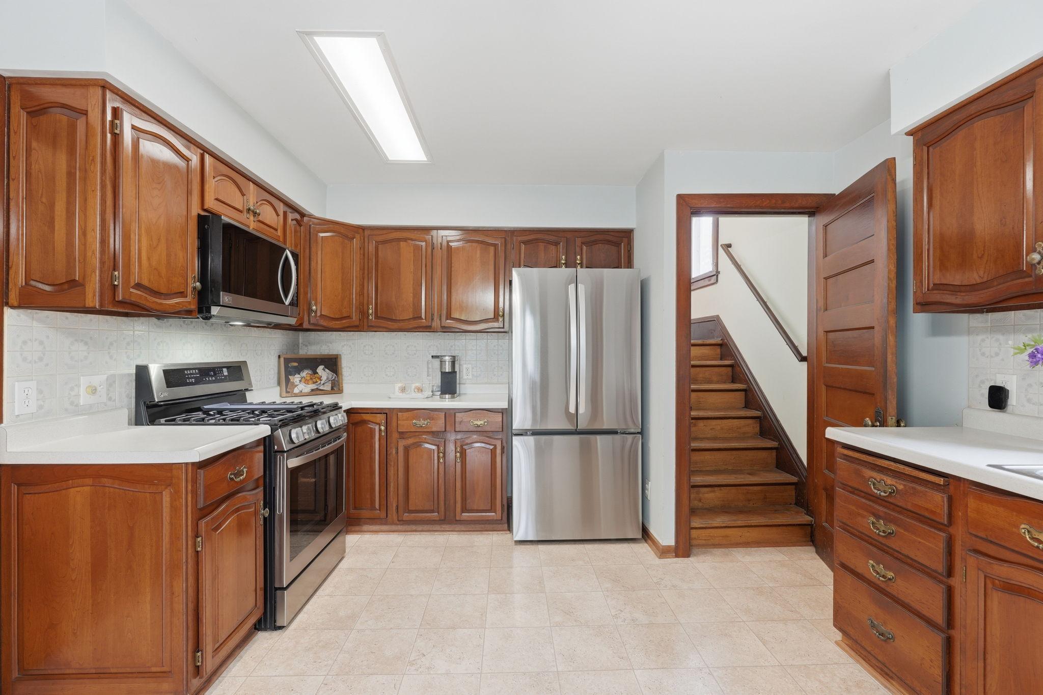 2016 Laurel Avenue Property Photo 12