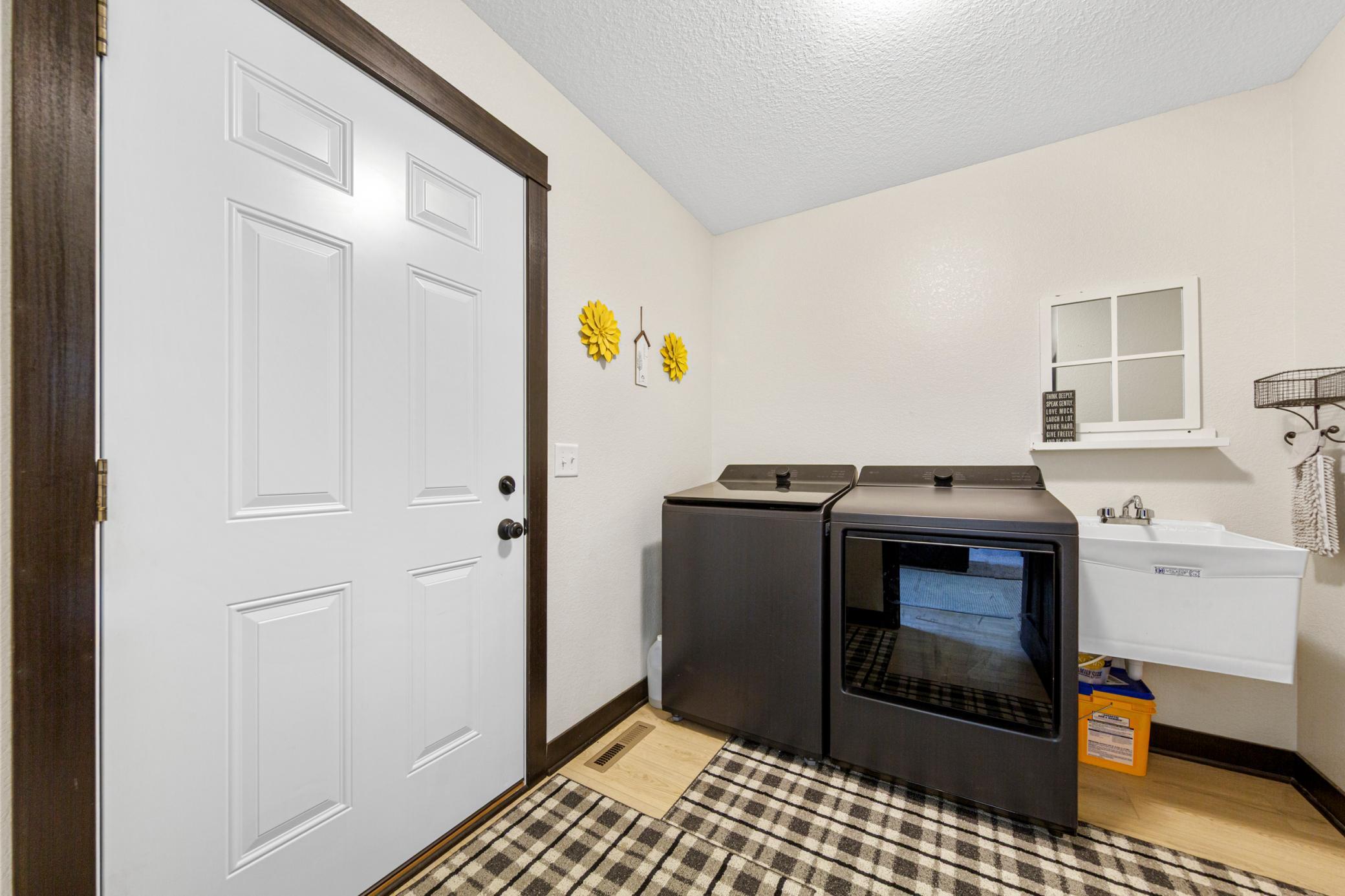 3 Lynae Circle Property Photo 22