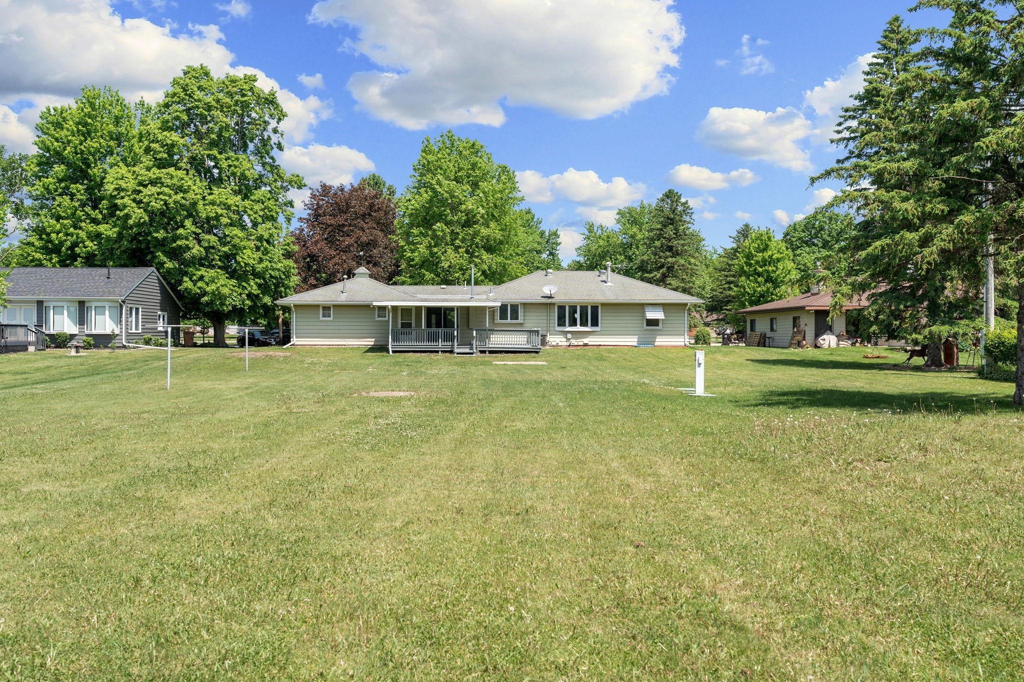 58413 220th Street Property Photo 11