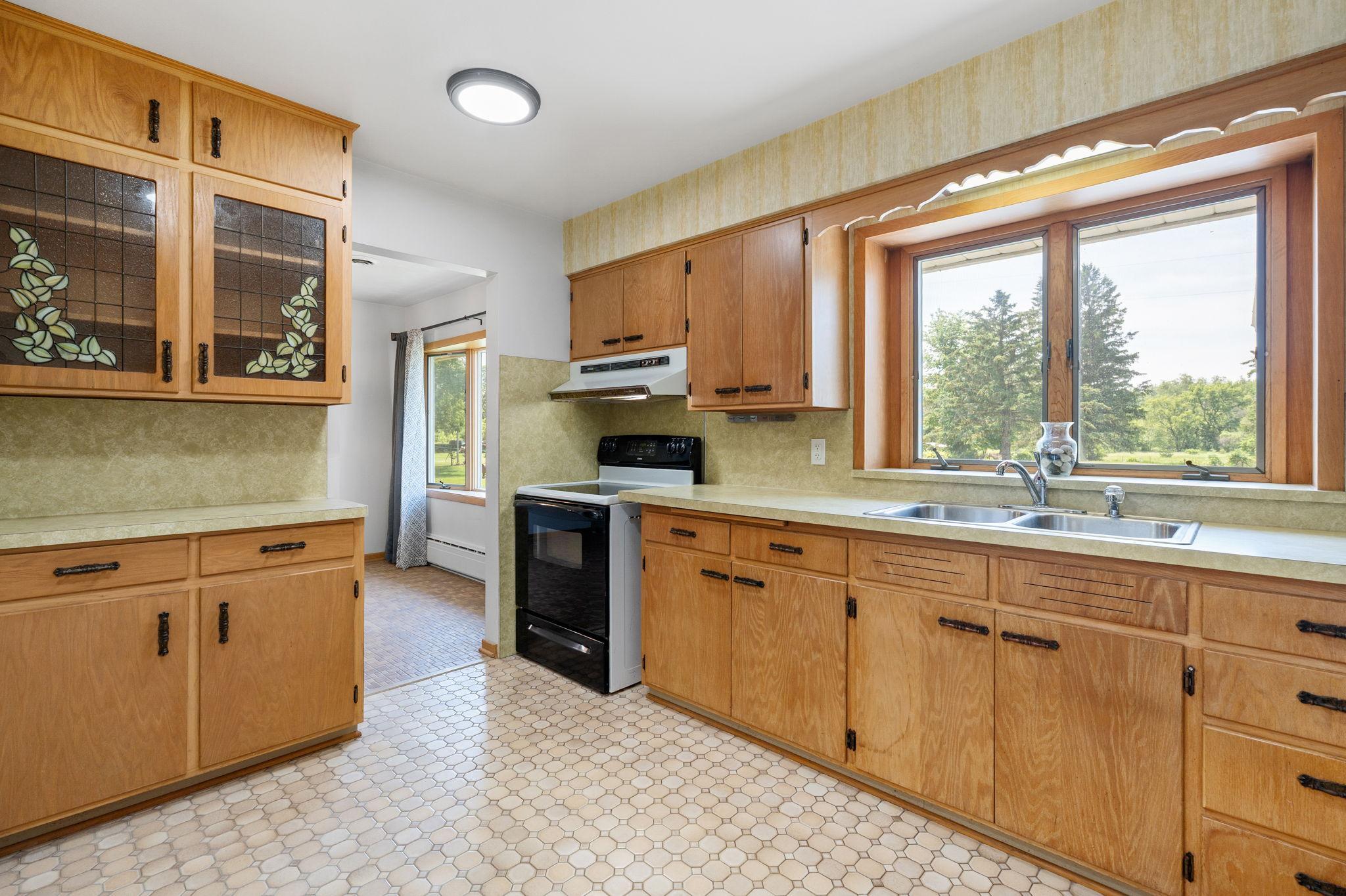 58413 220th Street Property Photo 15