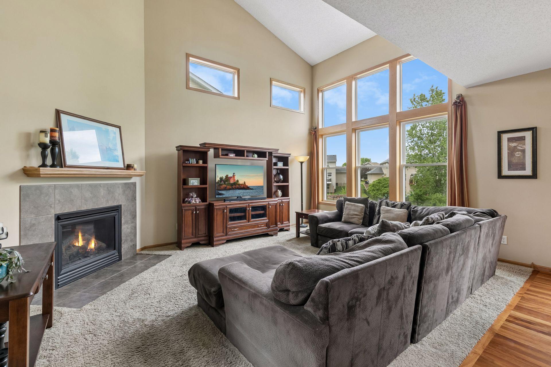 18618 Dunbury Avenue Property Photo 10