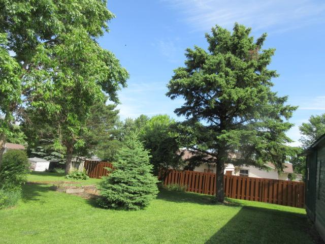 416 E Division Street Property Photo 11