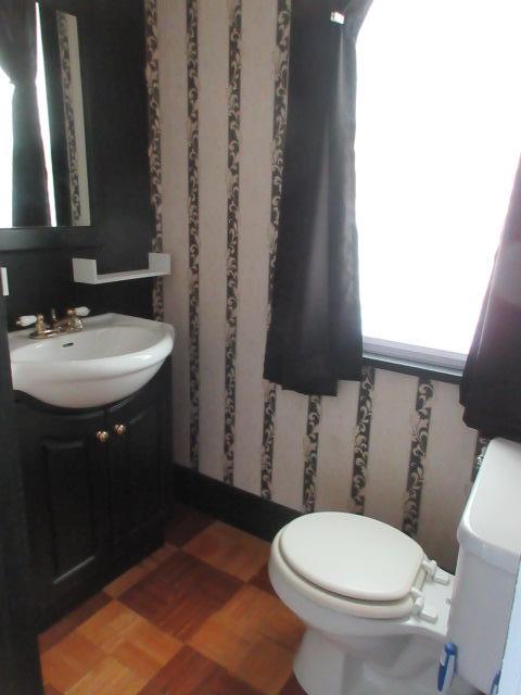 416 E Division Street Property Photo 17